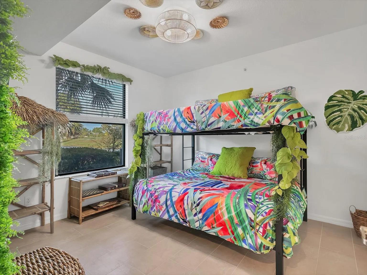 5558 PALMER CIR #101