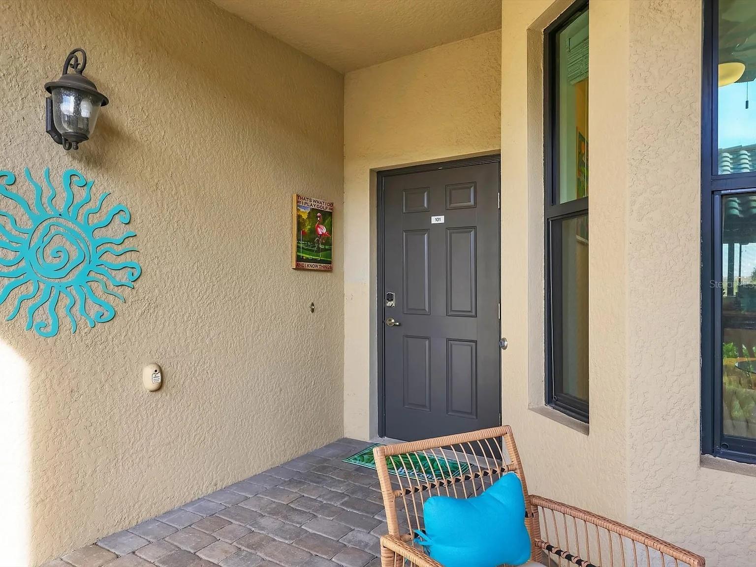 5558 PALMER CIR #101