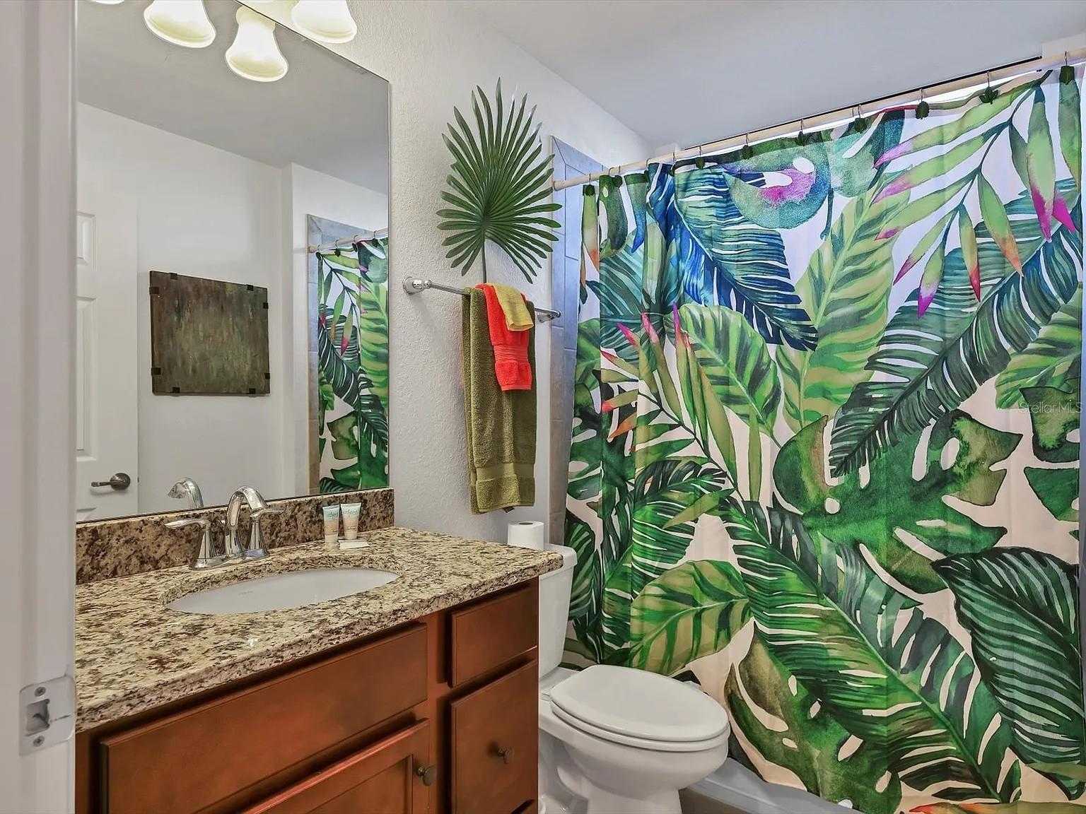 5558 PALMER CIR #101