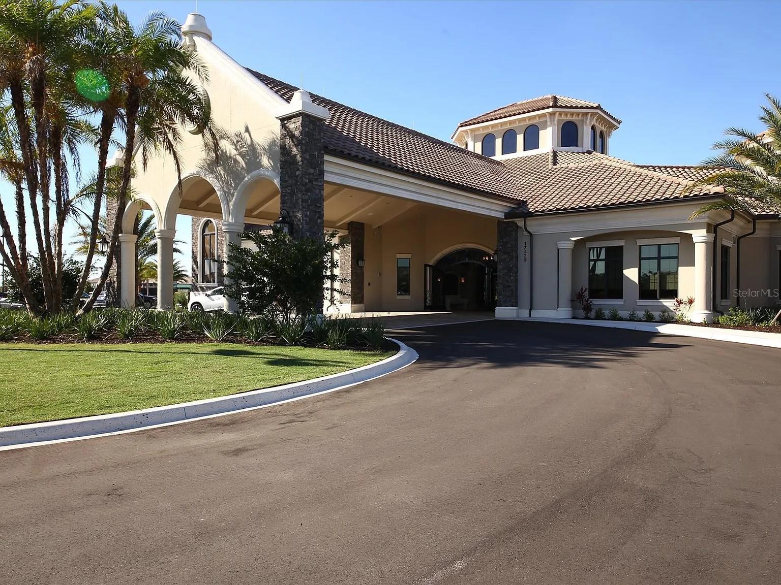 5558 PALMER CIR #101