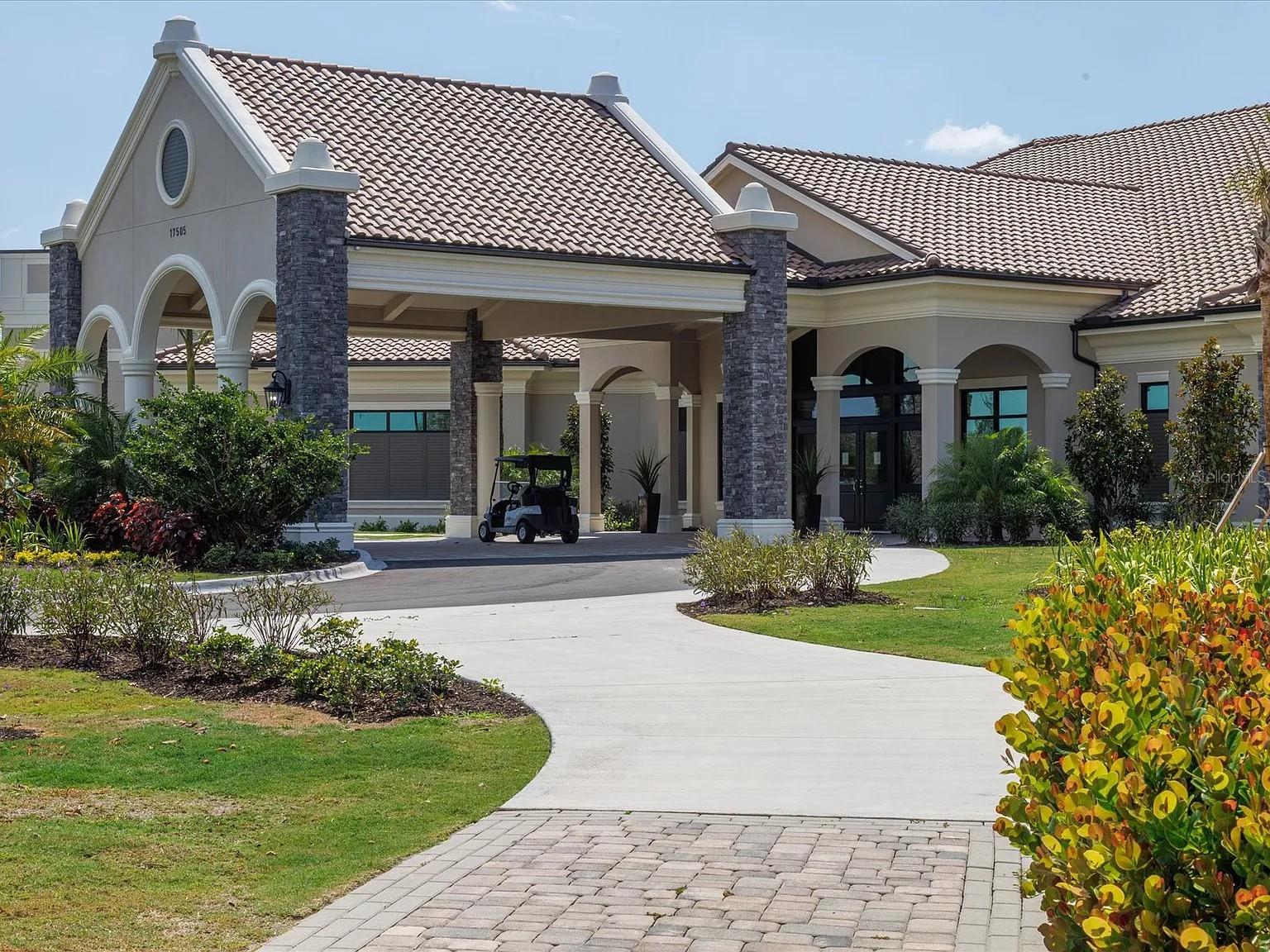 5558 PALMER CIR #101