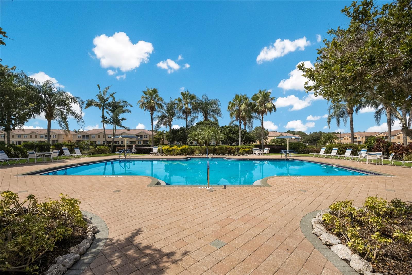 3793 PARKRIDGE CIR #3-105