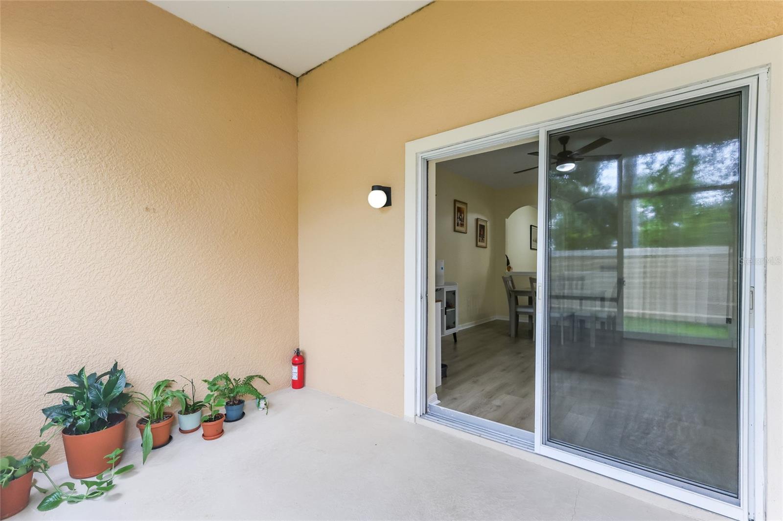 3793 PARKRIDGE CIR #3-105