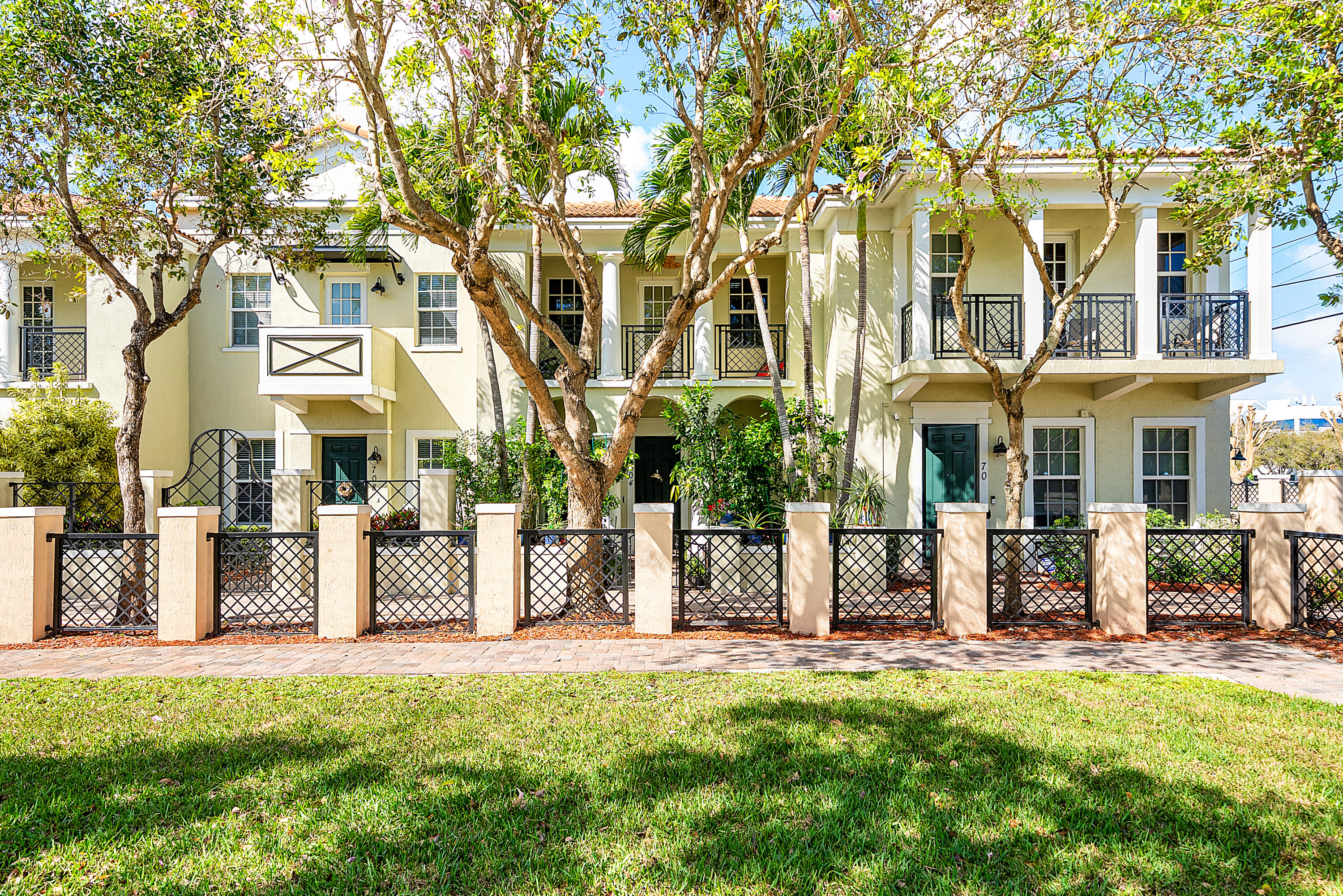 704 NW 83rd Place