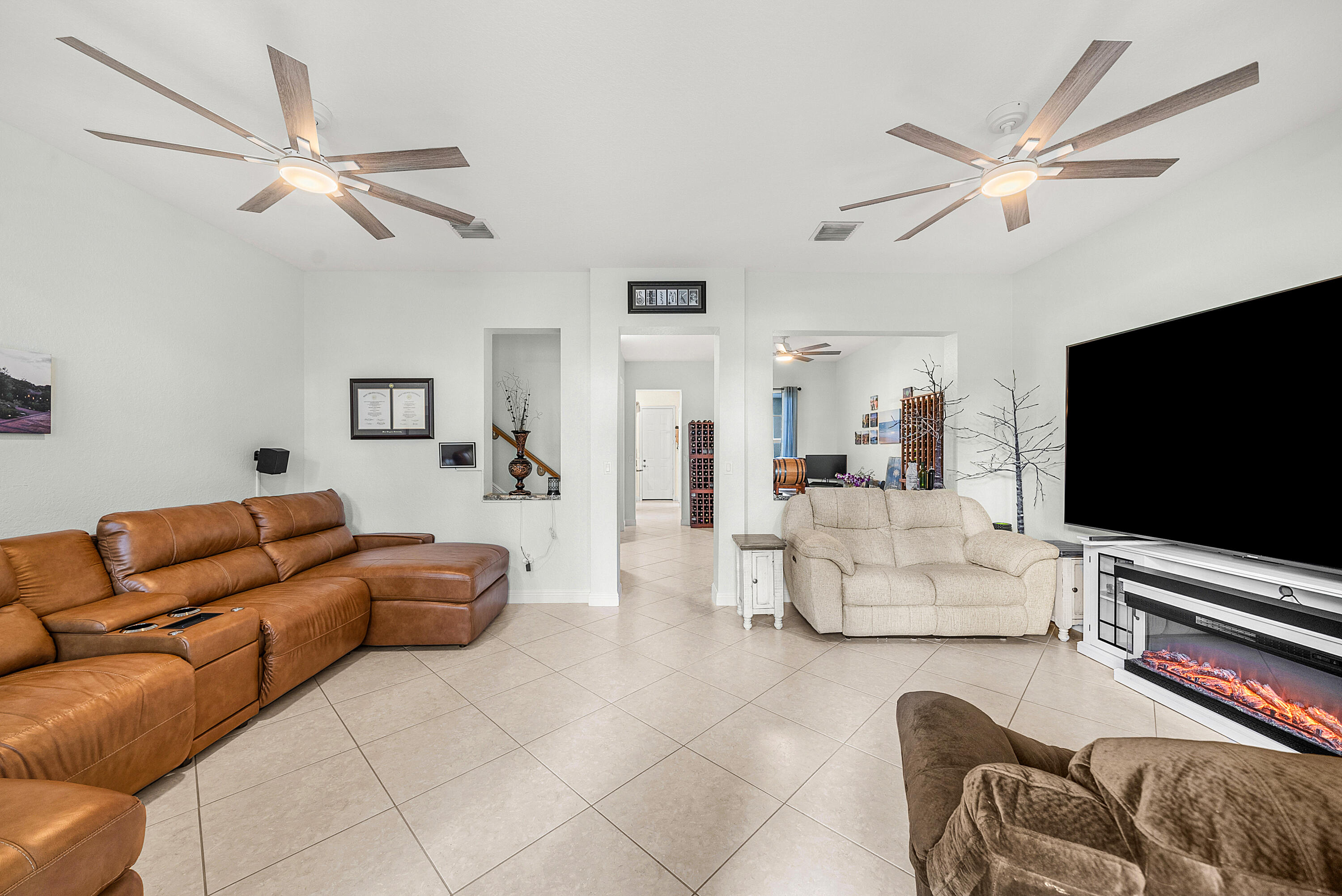 704 NW 83rd Place