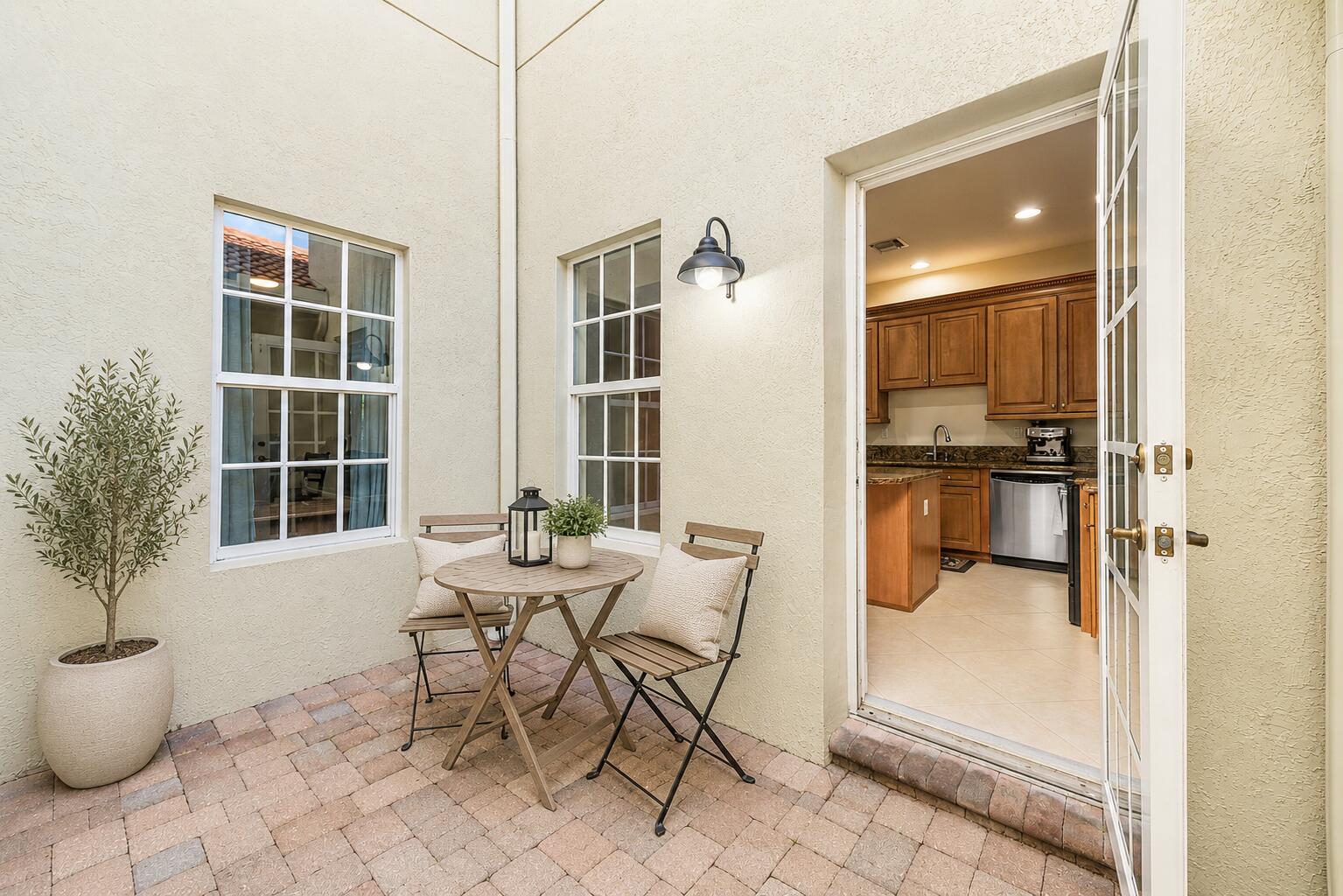 704 NW 83rd Place