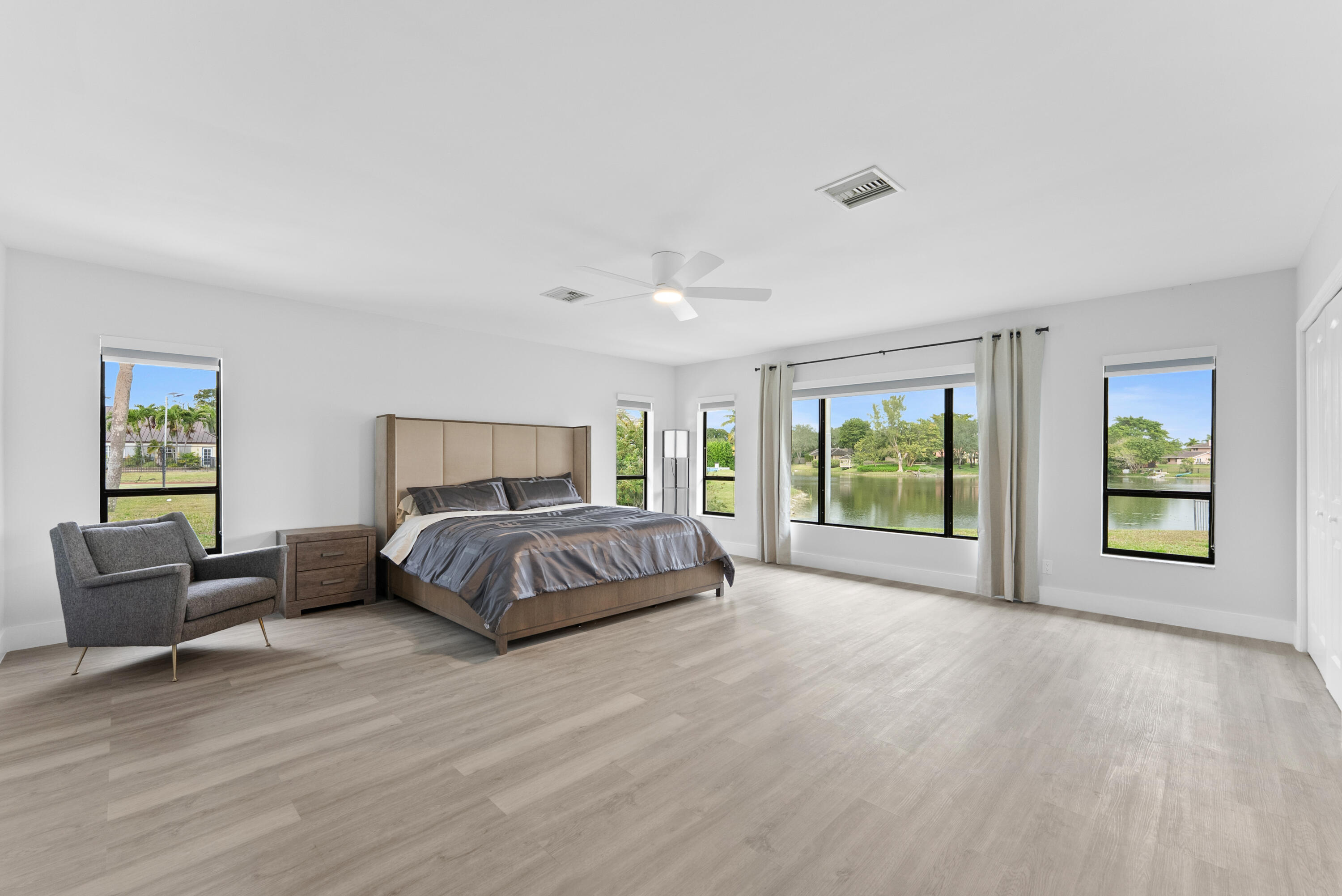 4120 NW 99th Avenue