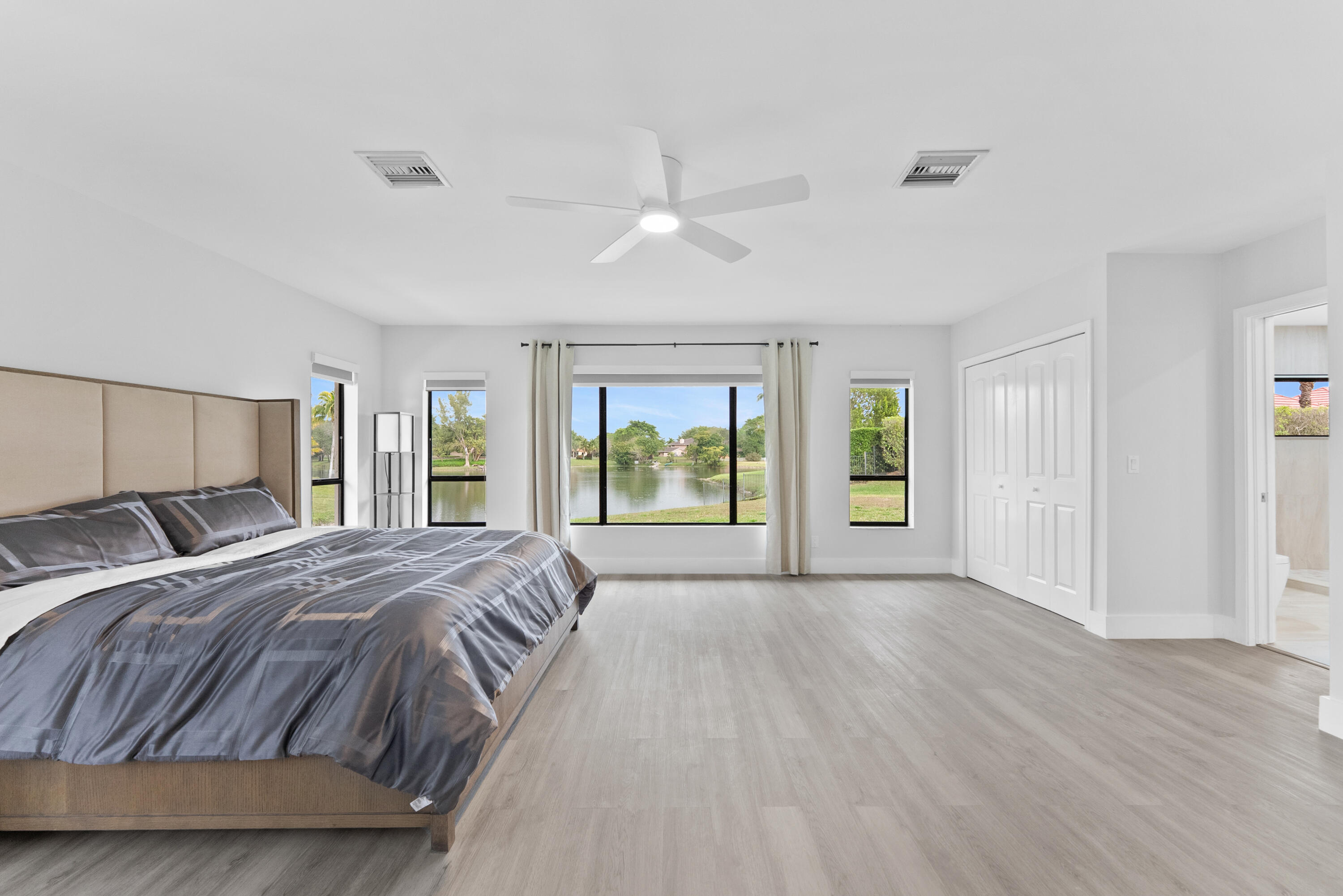 4120 NW 99th Avenue