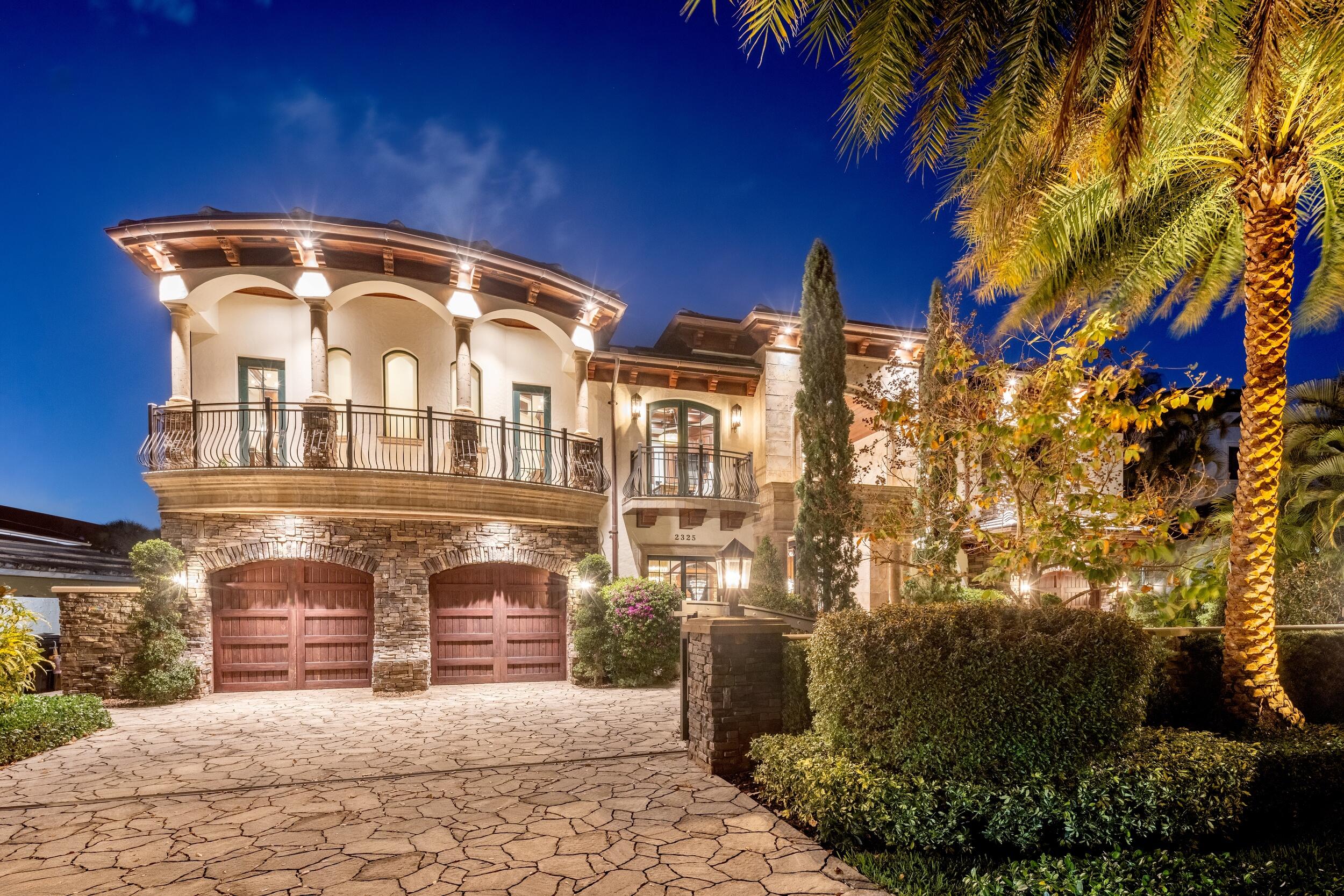 2325 NE 27th Street