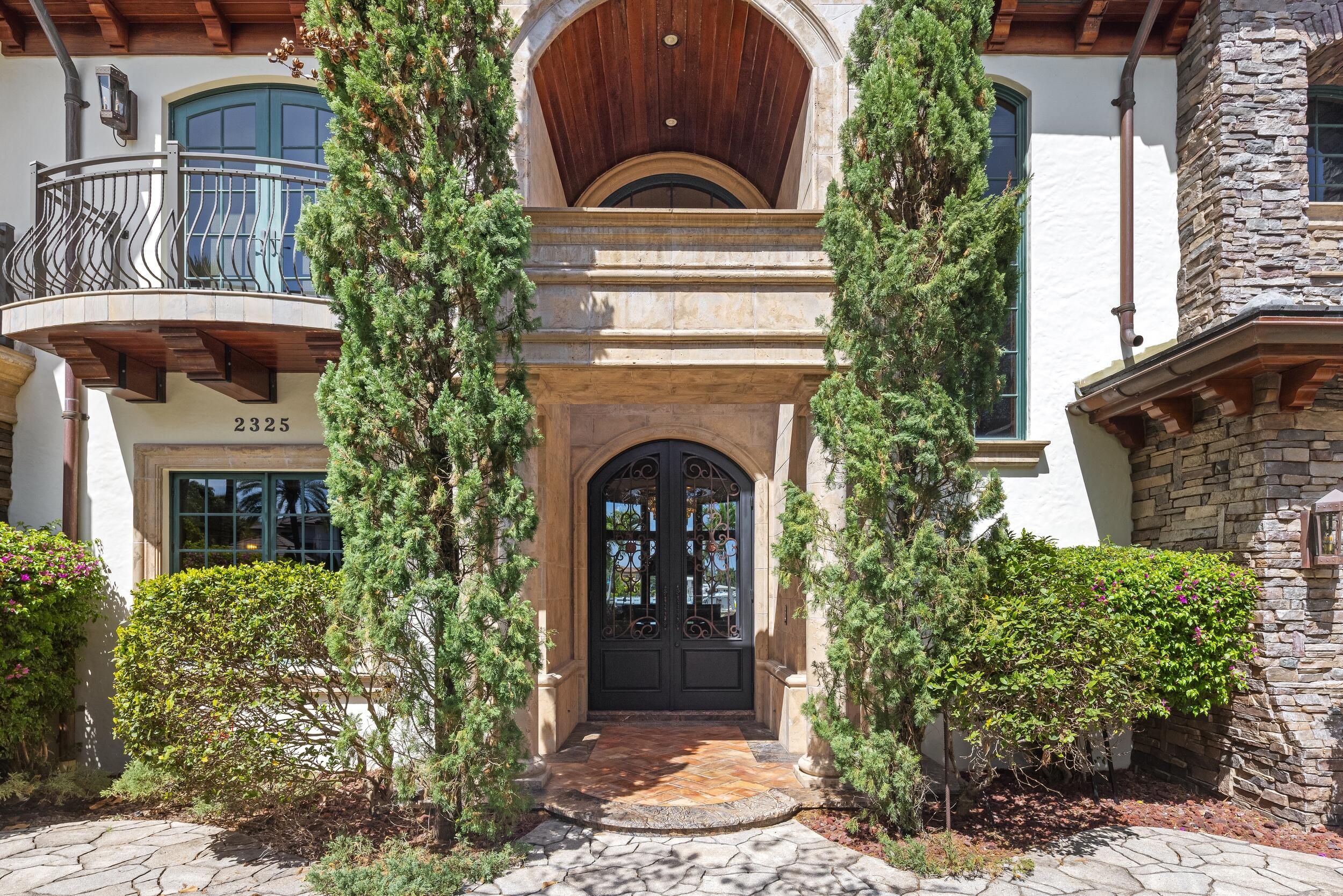 2325 NE 27th Street