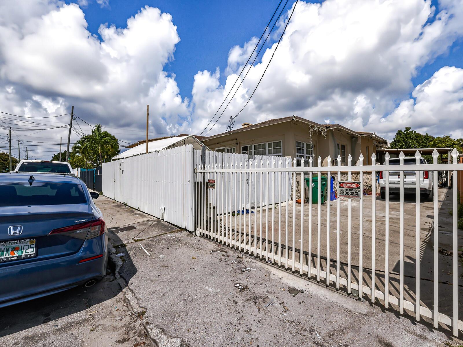 1757 NW 1st Street