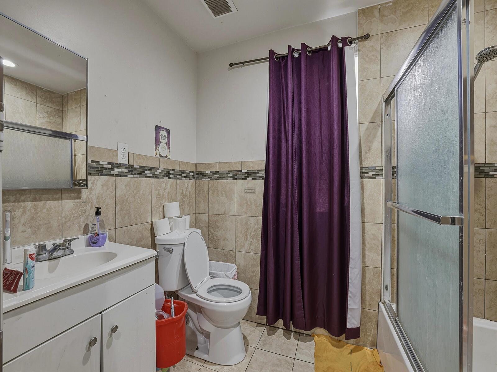 1757 NW 1st Street