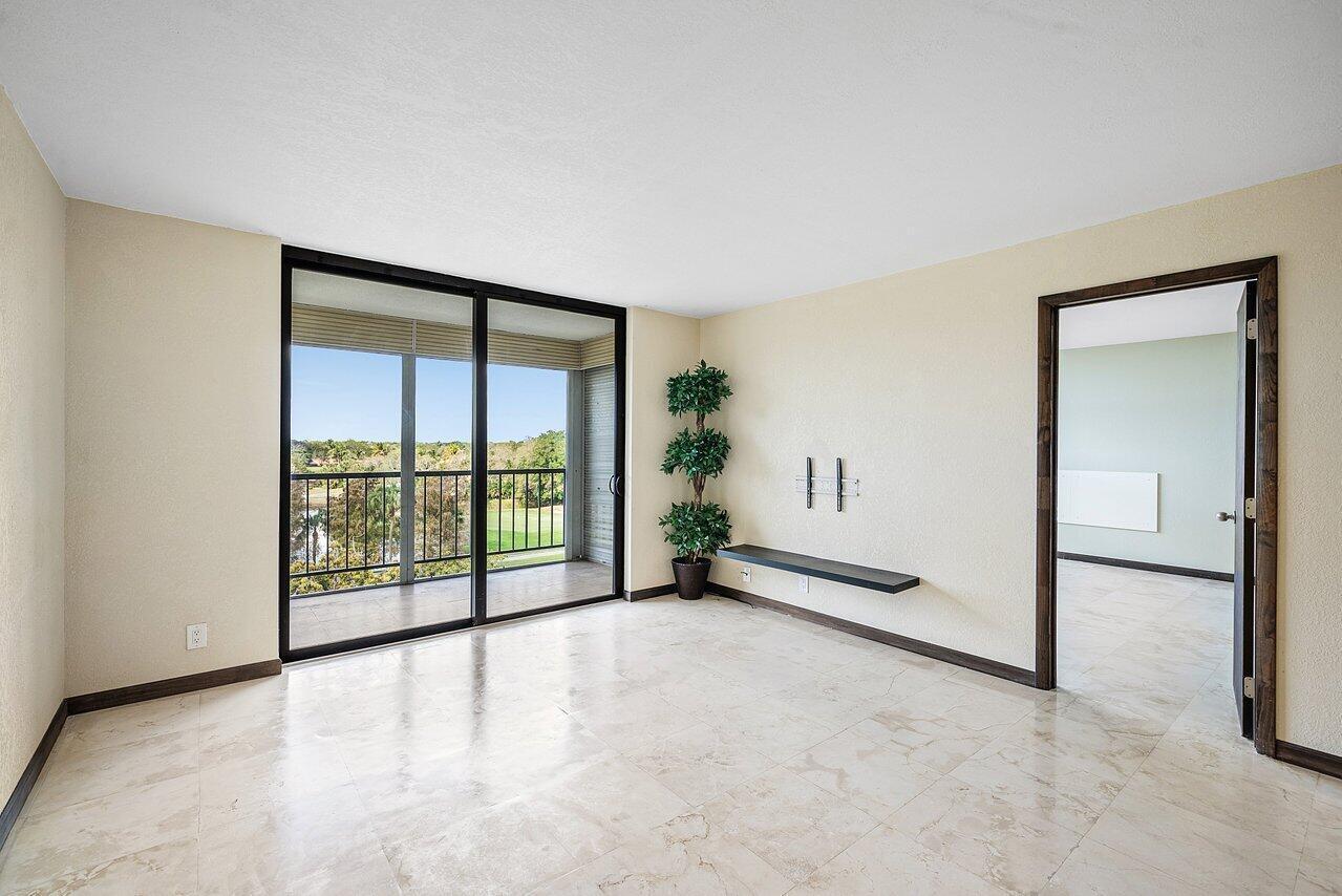2400 Deer Creek Country Club Boulevard 609-1