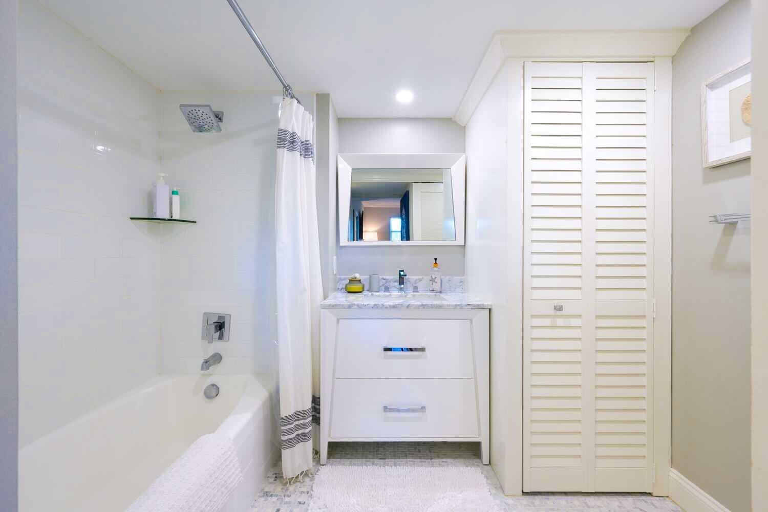 44 Yacht Club Drive 210