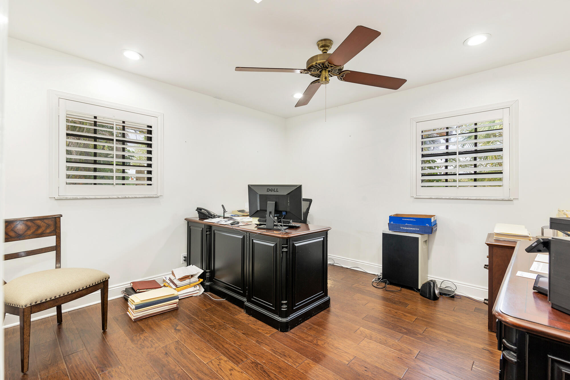 320 N Country Club Drive