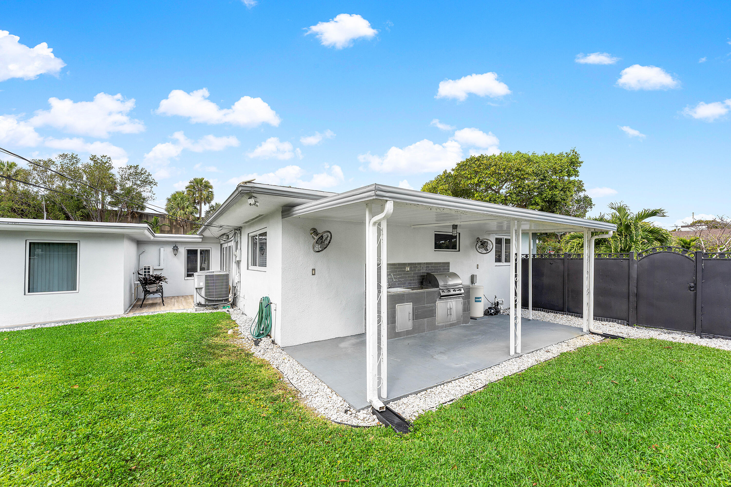 590 NW 126th Street
