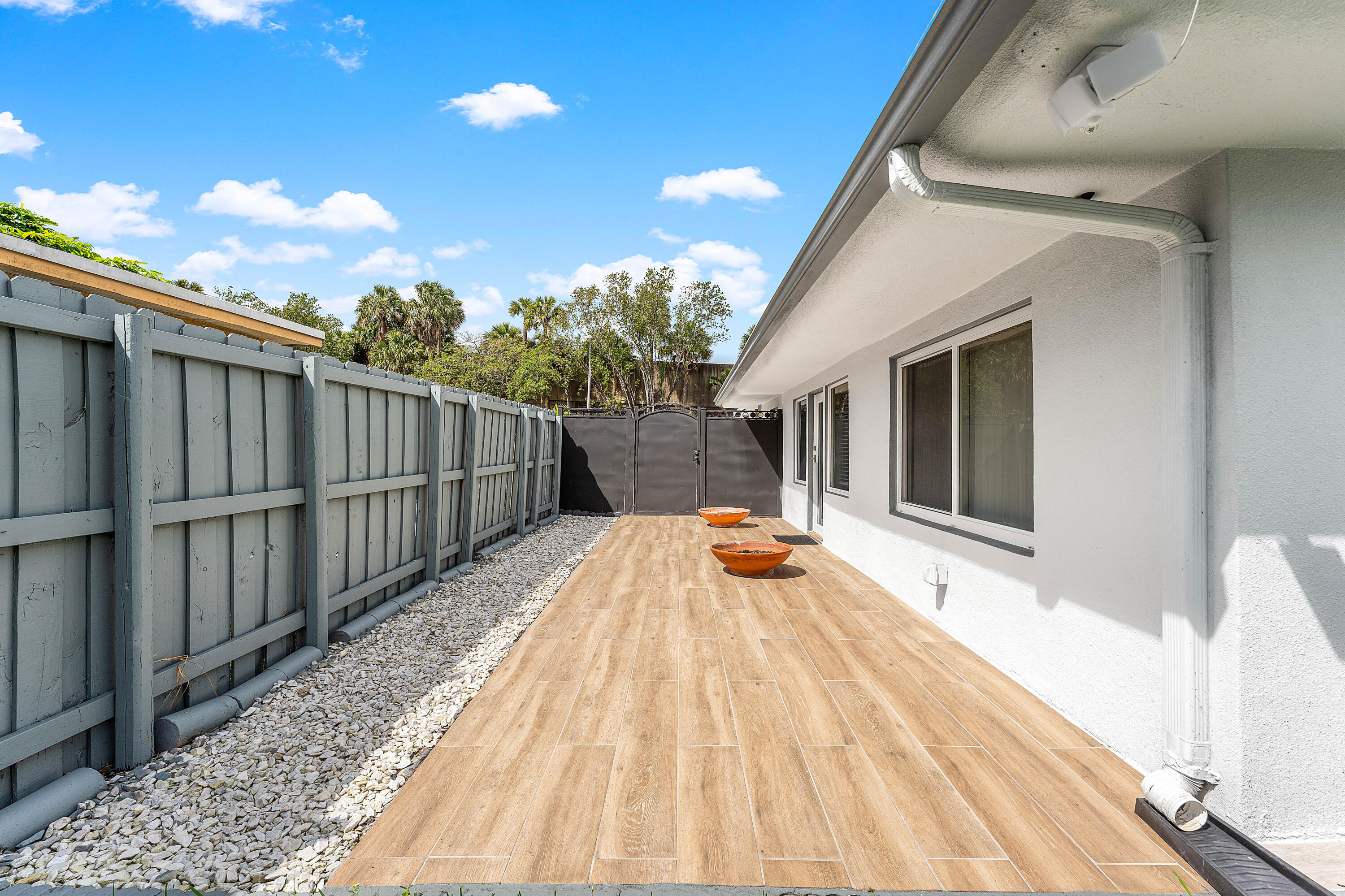 590 NW 126th Street