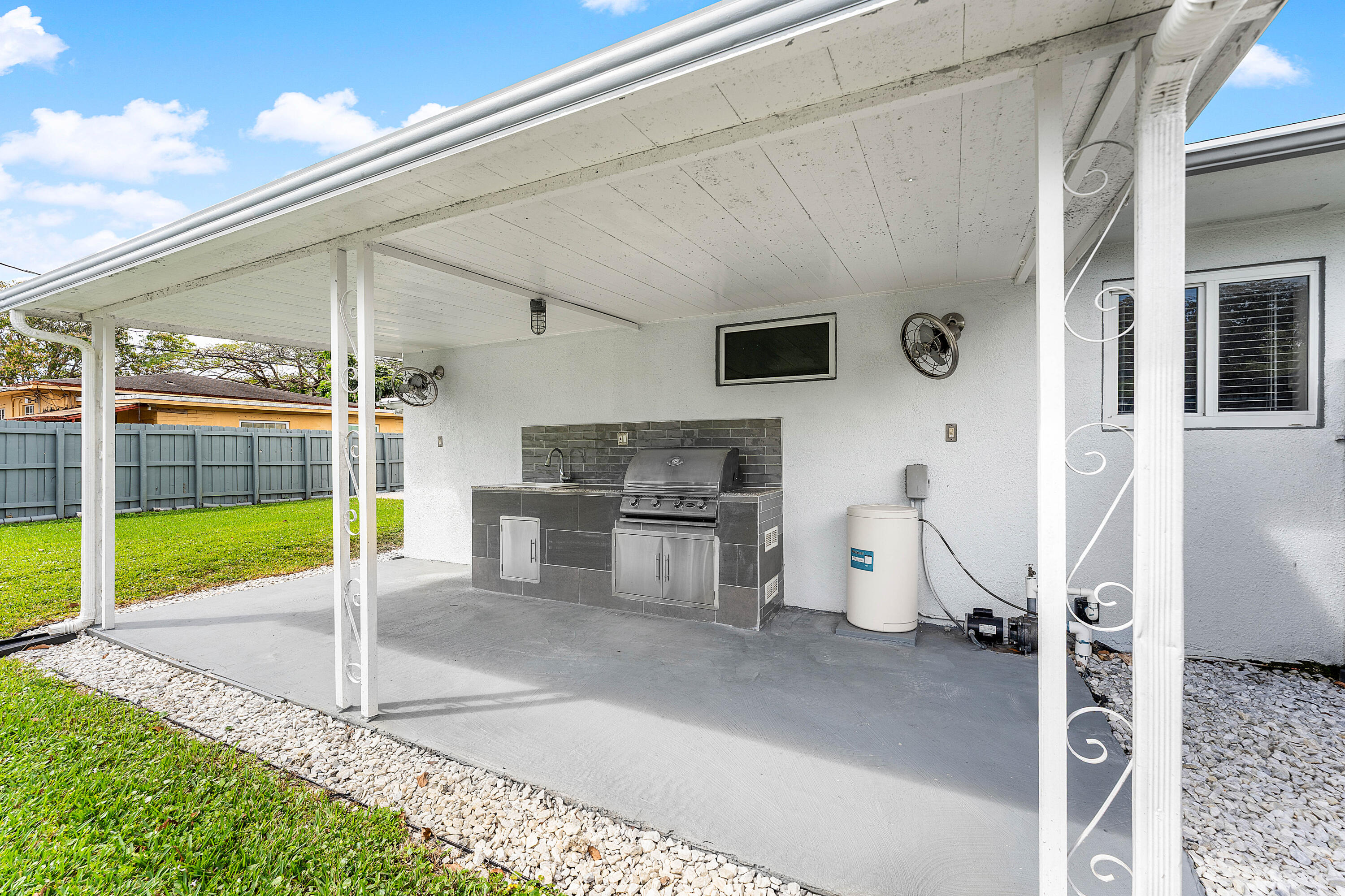 590 NW 126th Street
