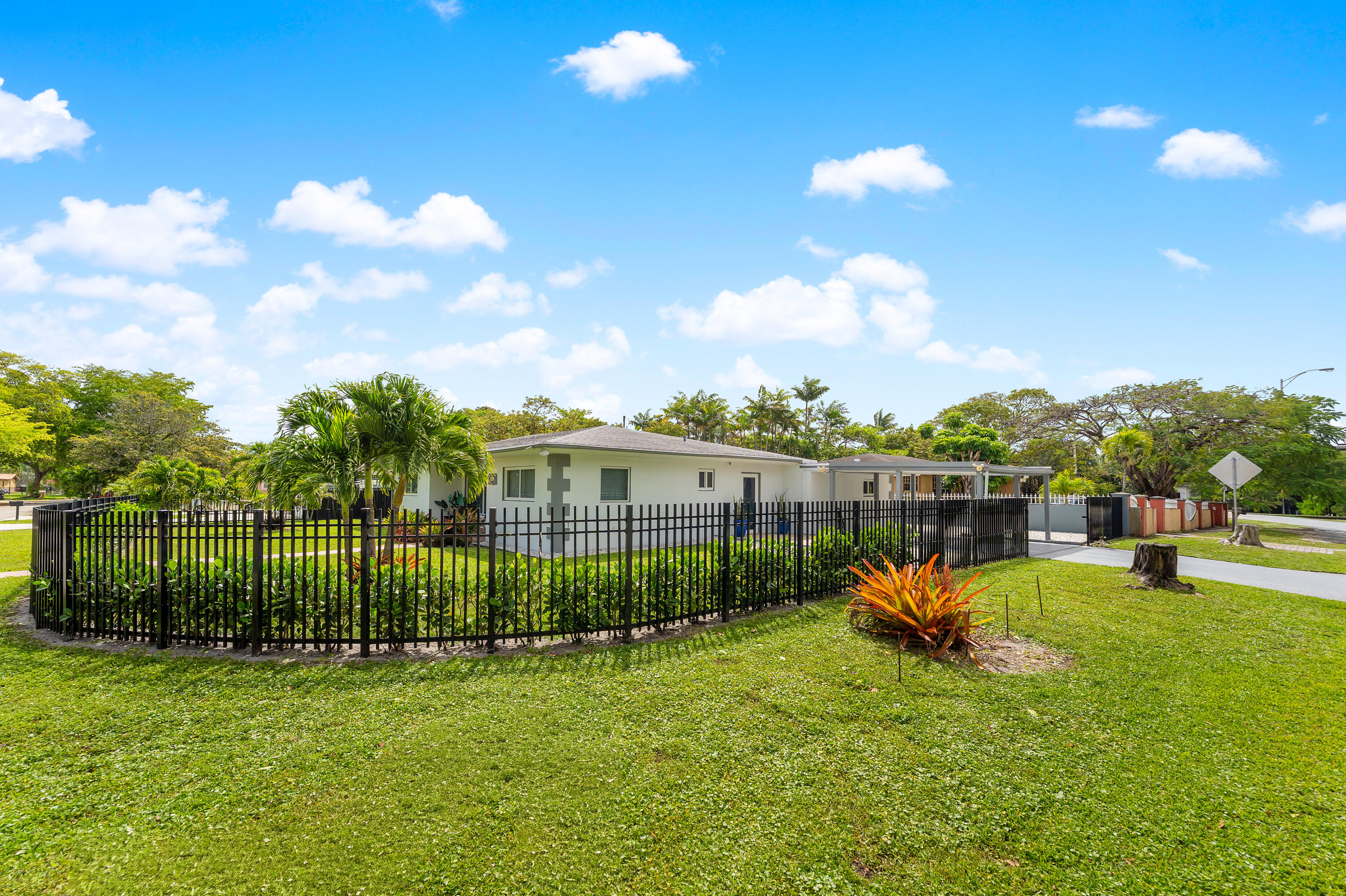 590 NW 126th Street