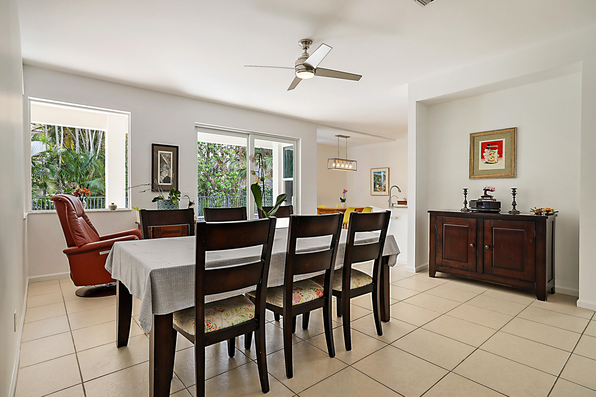 458 Woodview Circle