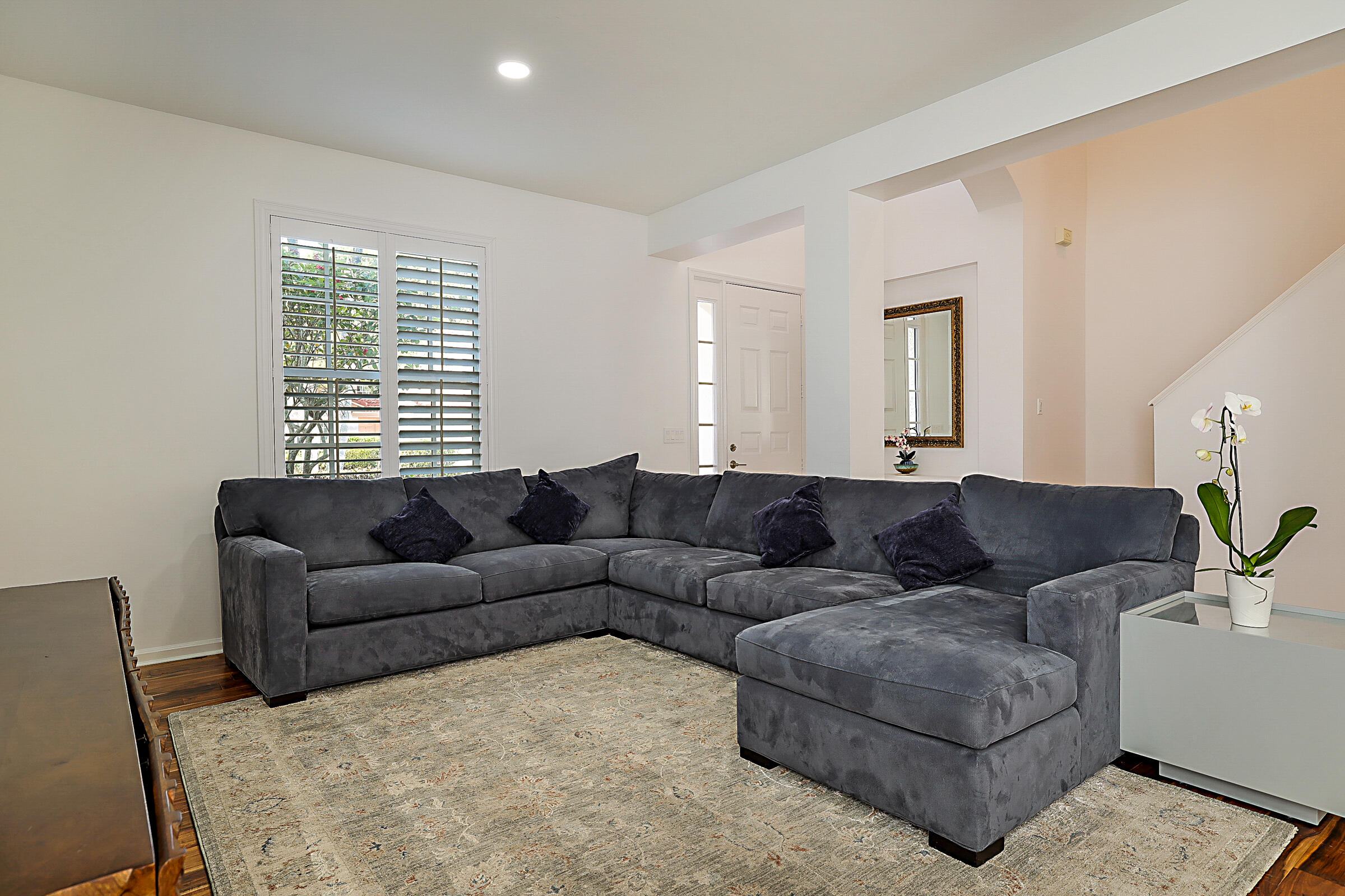 458 Woodview Circle