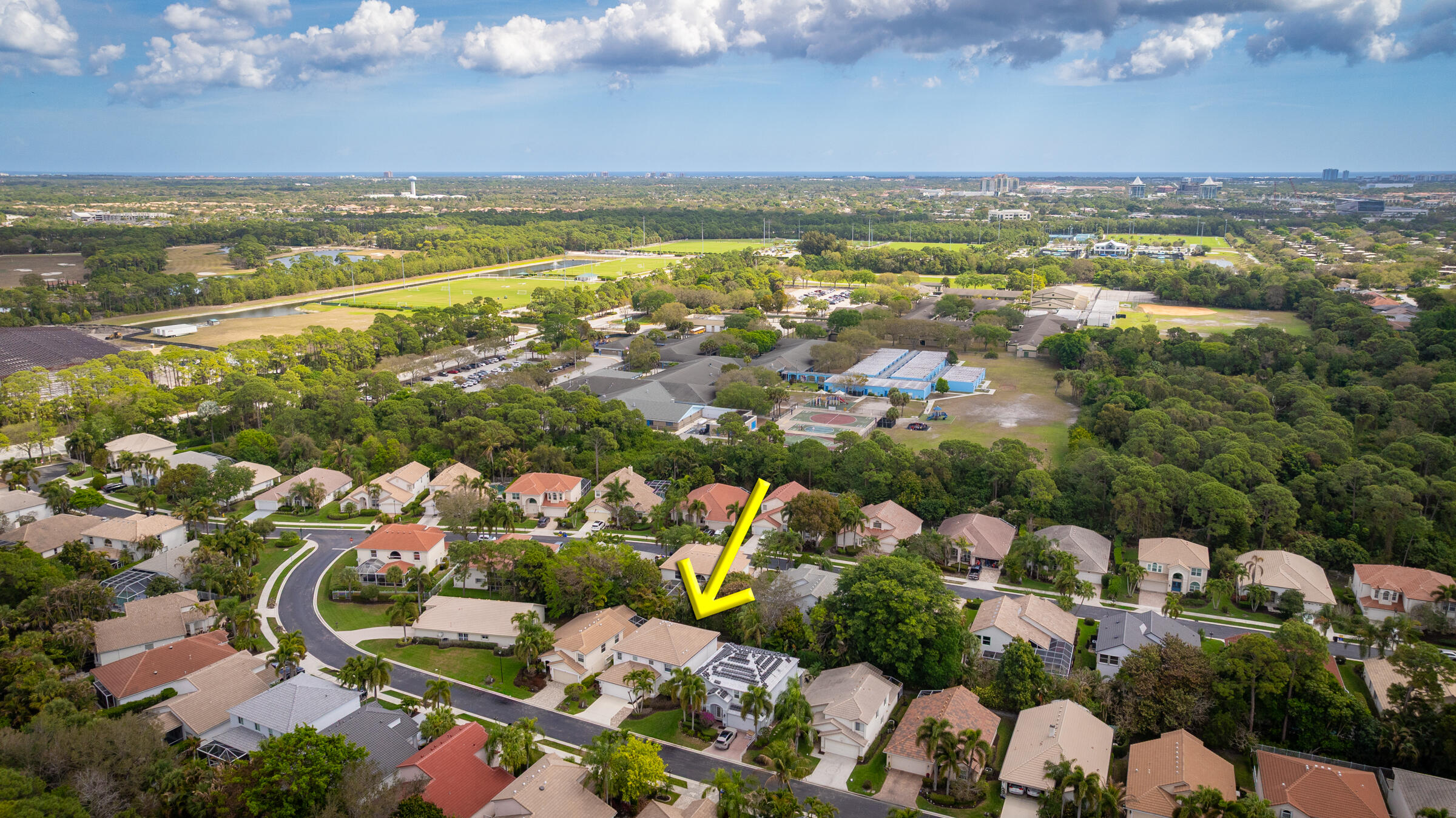 458 Woodview Circle