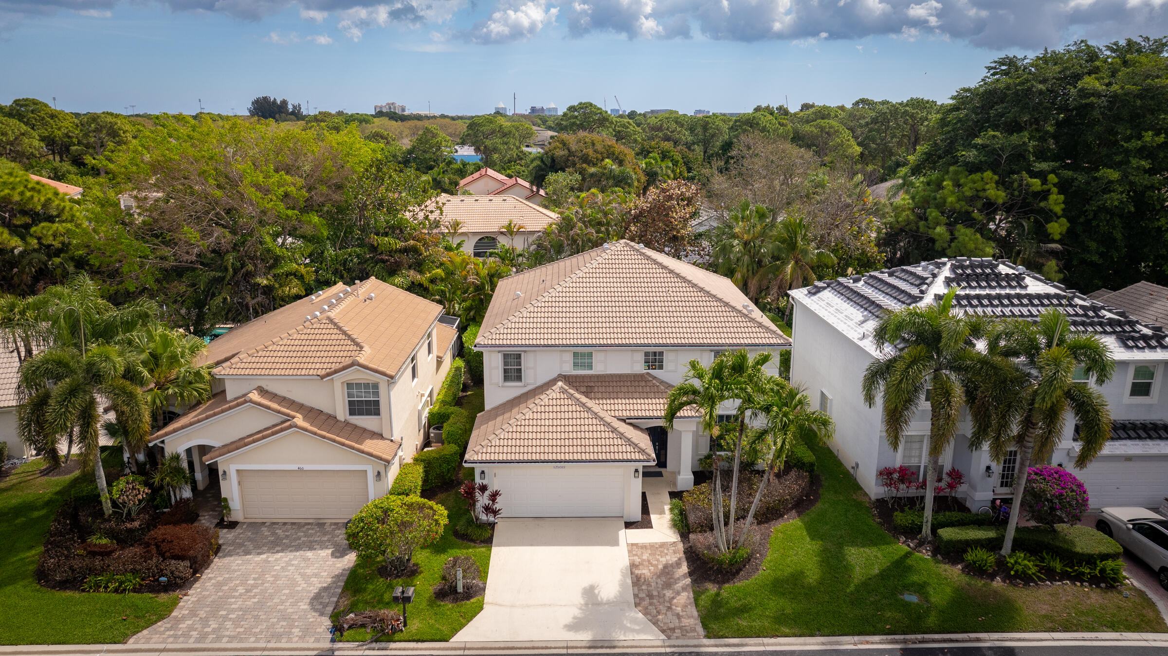 458 Woodview Circle