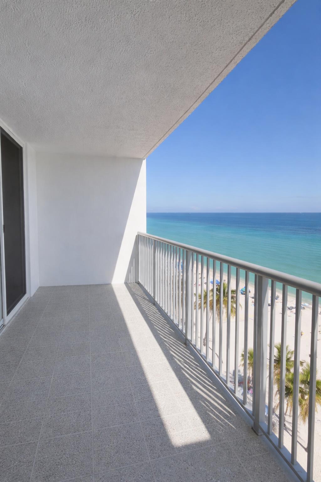 400 N Surf Road 1105