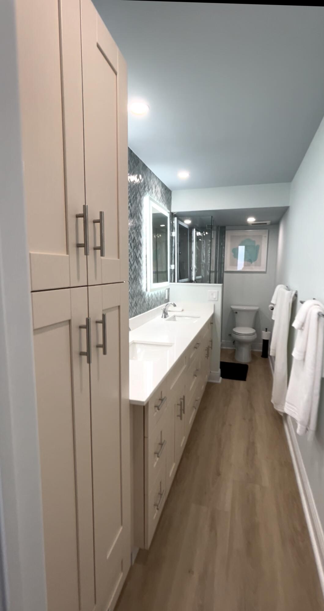 400 N Surf Road 1105