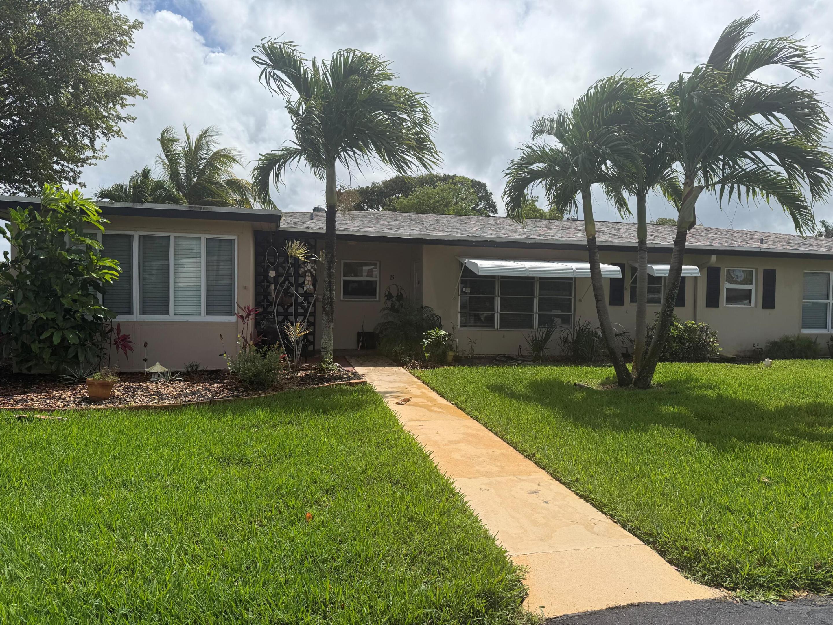 1052 North Drive