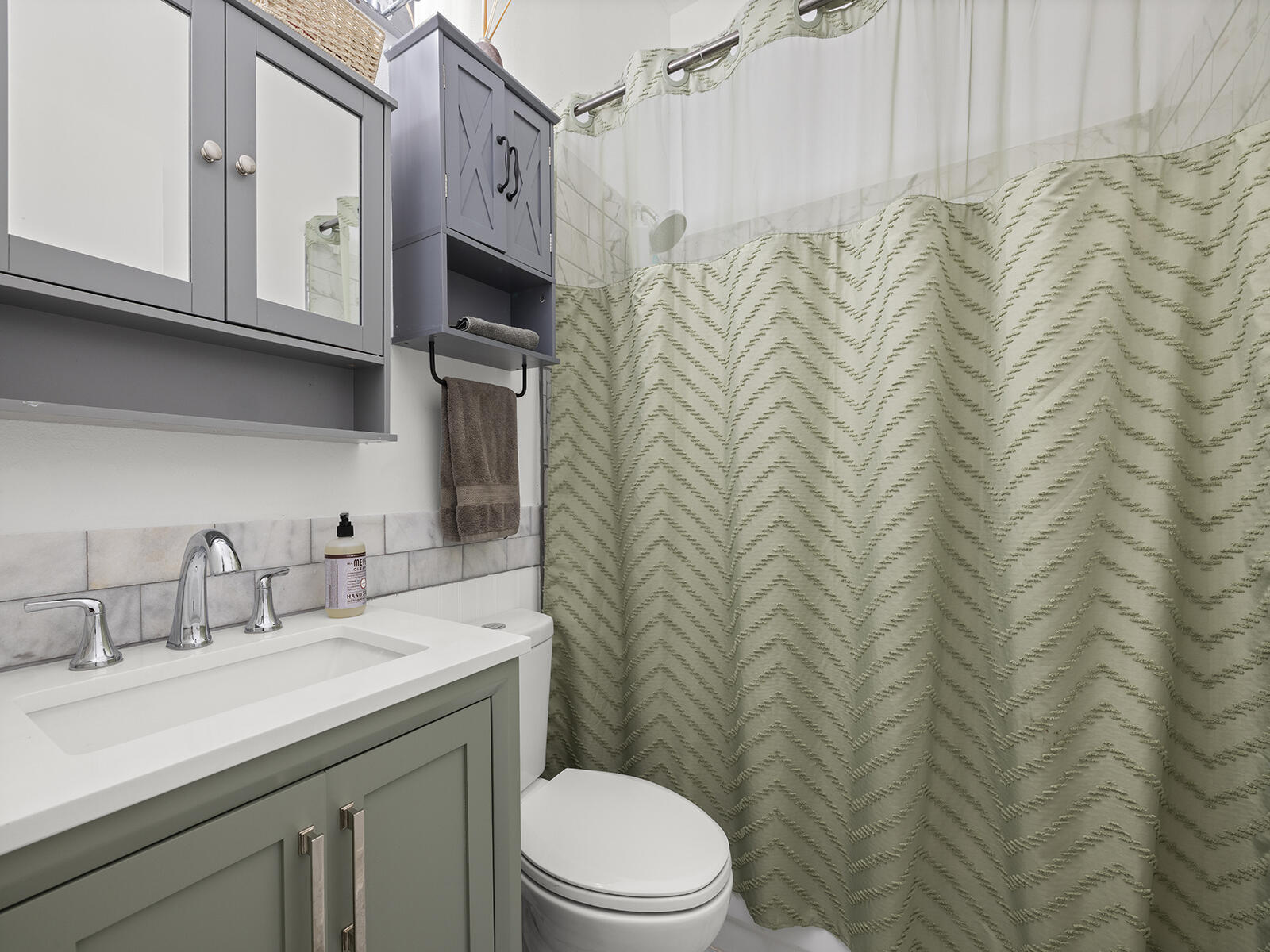 2331 Peach Court