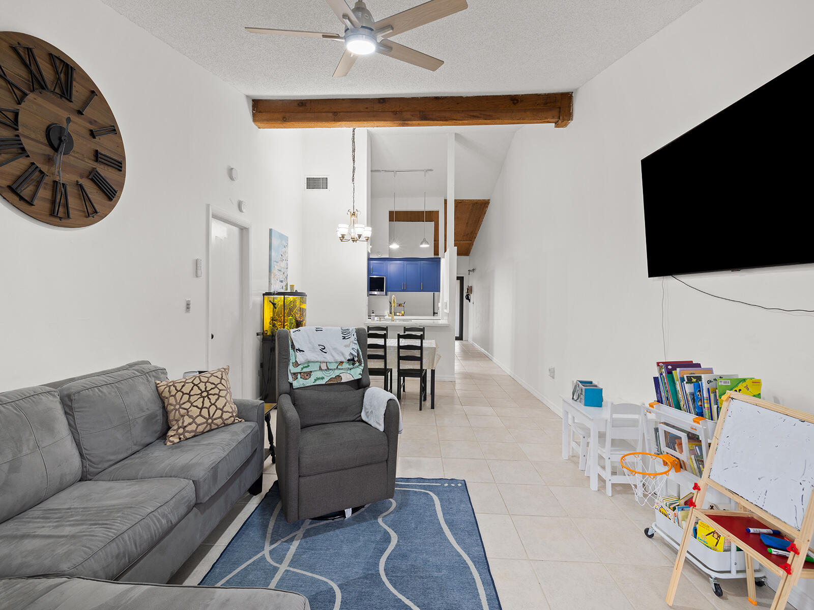 2331 Peach Court