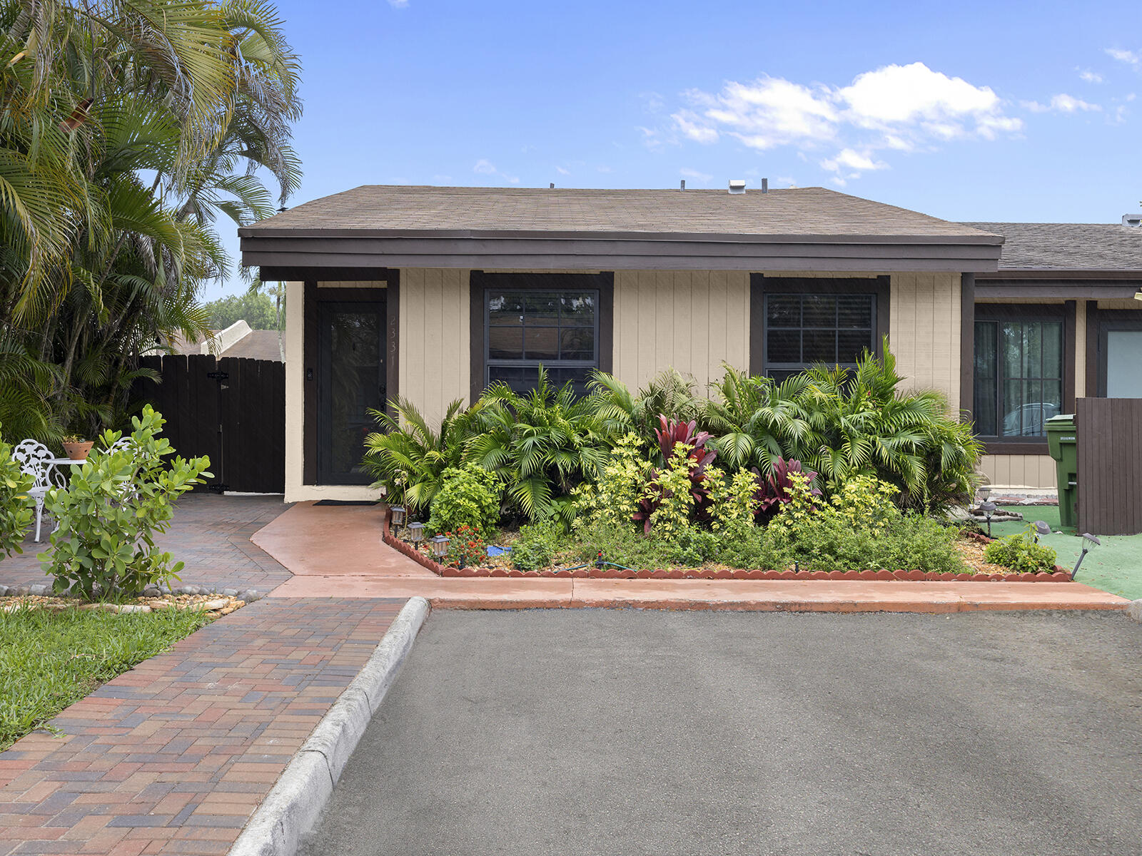 2331 Peach Court