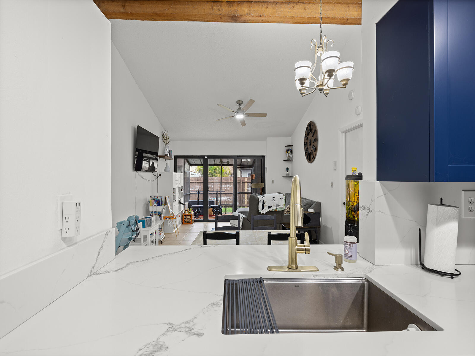 2331 Peach Court