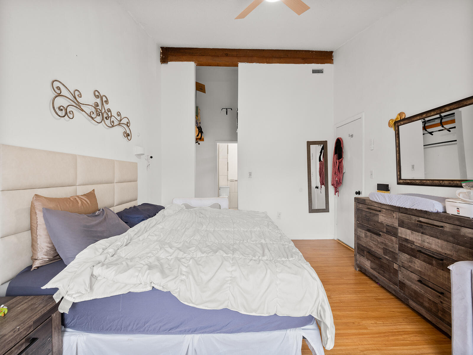2331 Peach Court