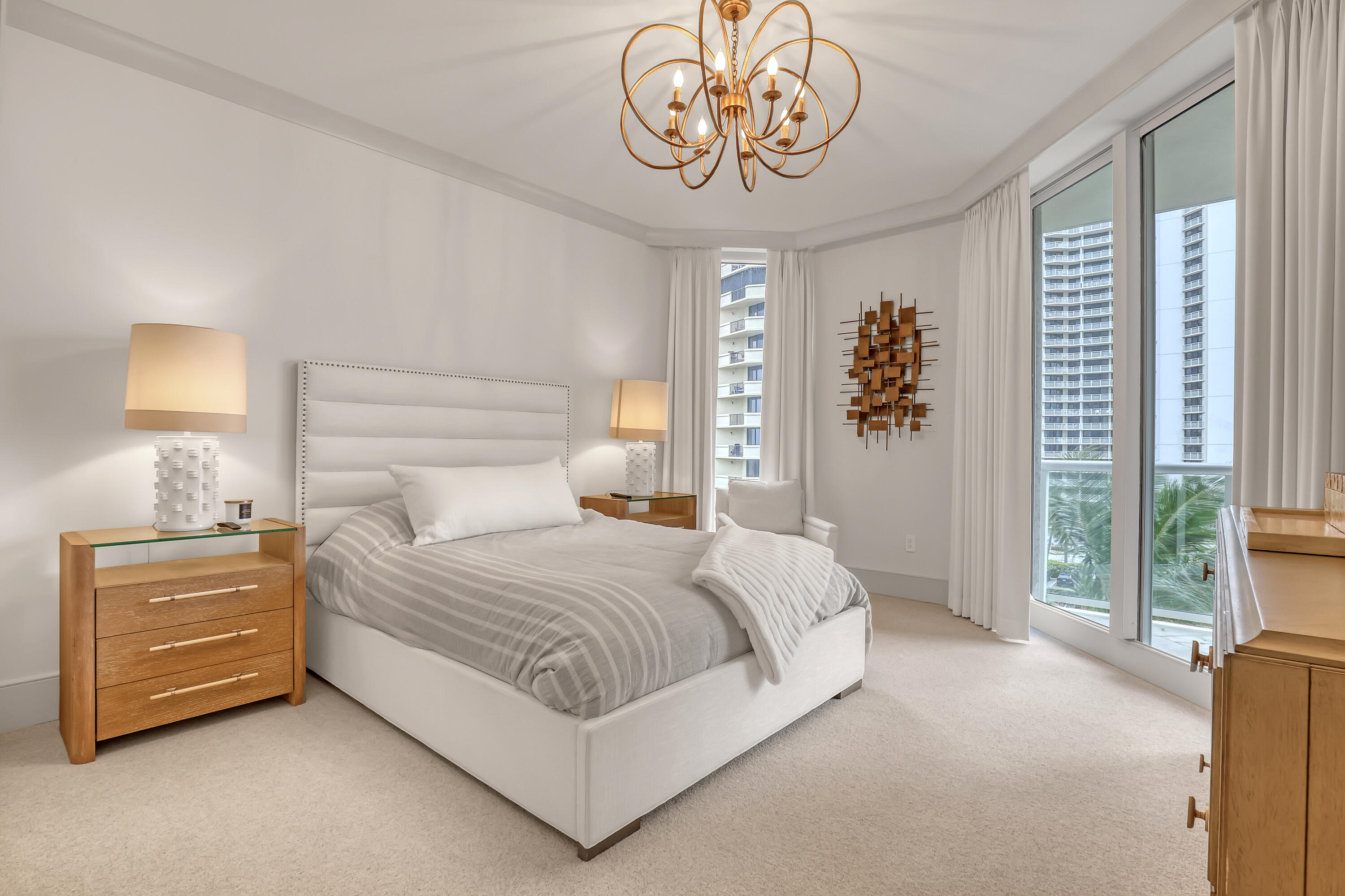 2700 N Ocean Drive 401a