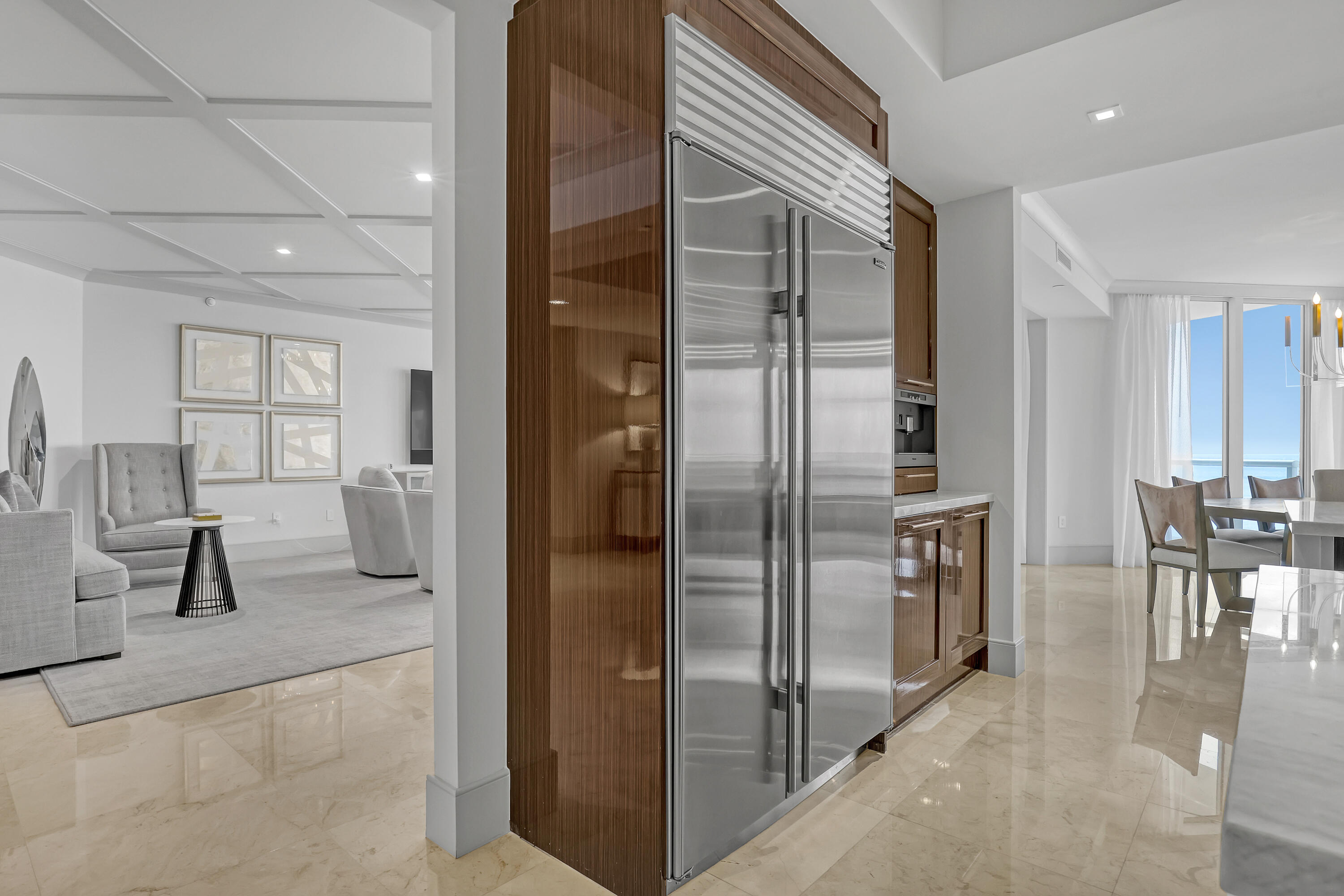 2700 N Ocean Drive 401a