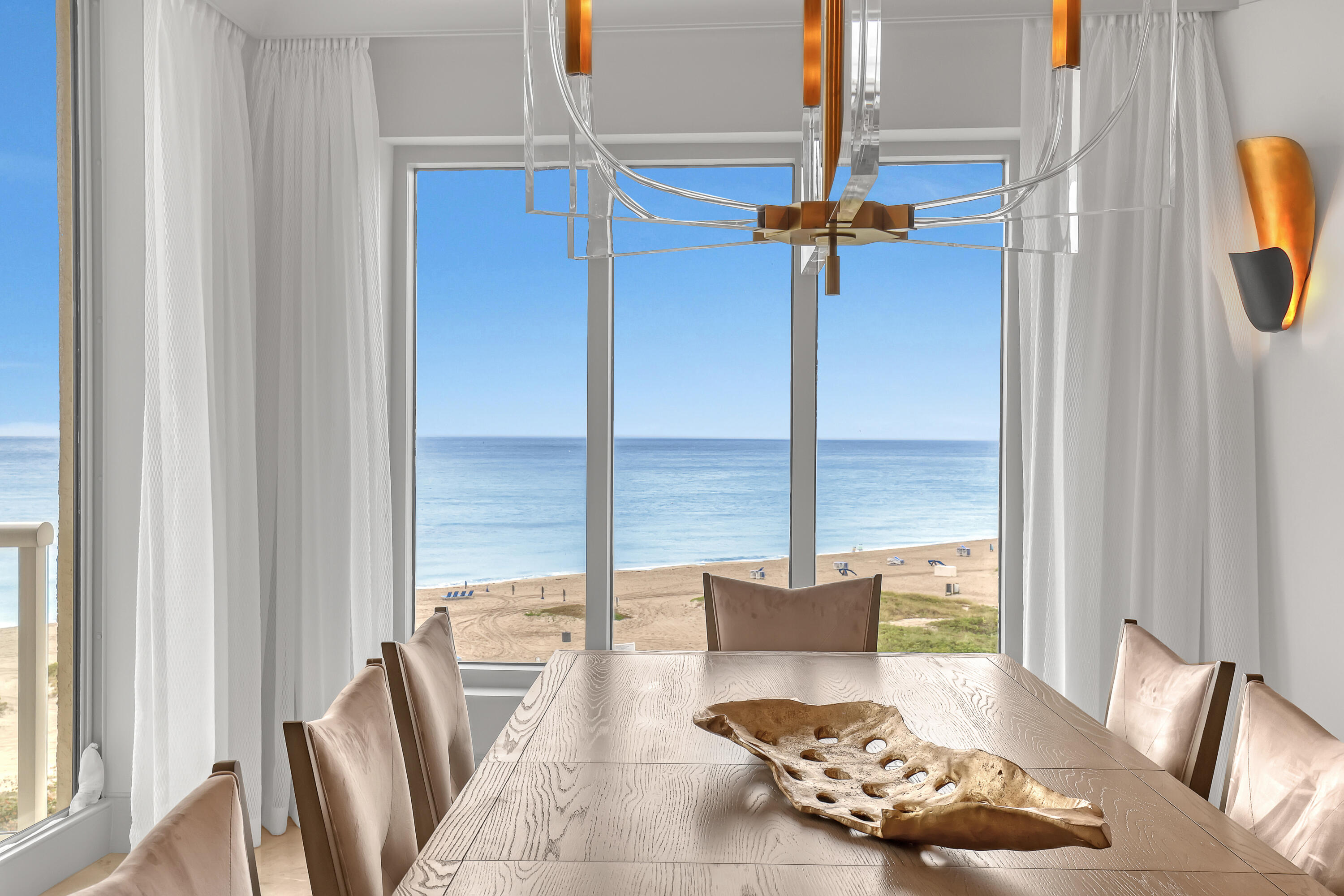 2700 N Ocean Drive 401a