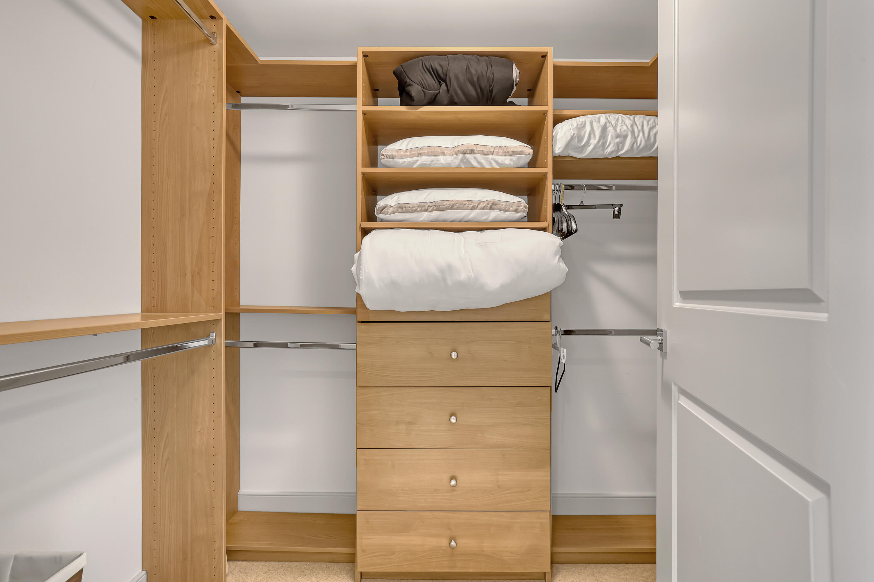 2700 N Ocean Drive 401a