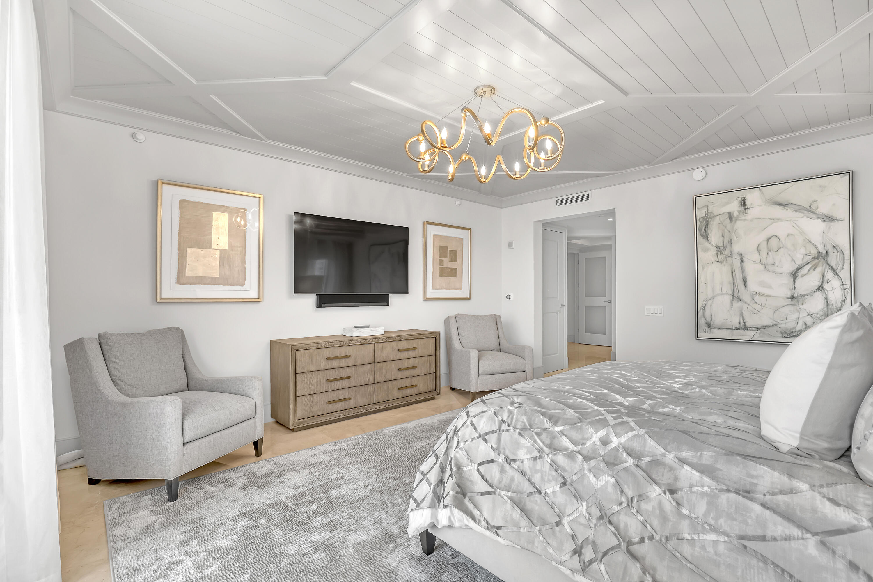 2700 N Ocean Drive 401a