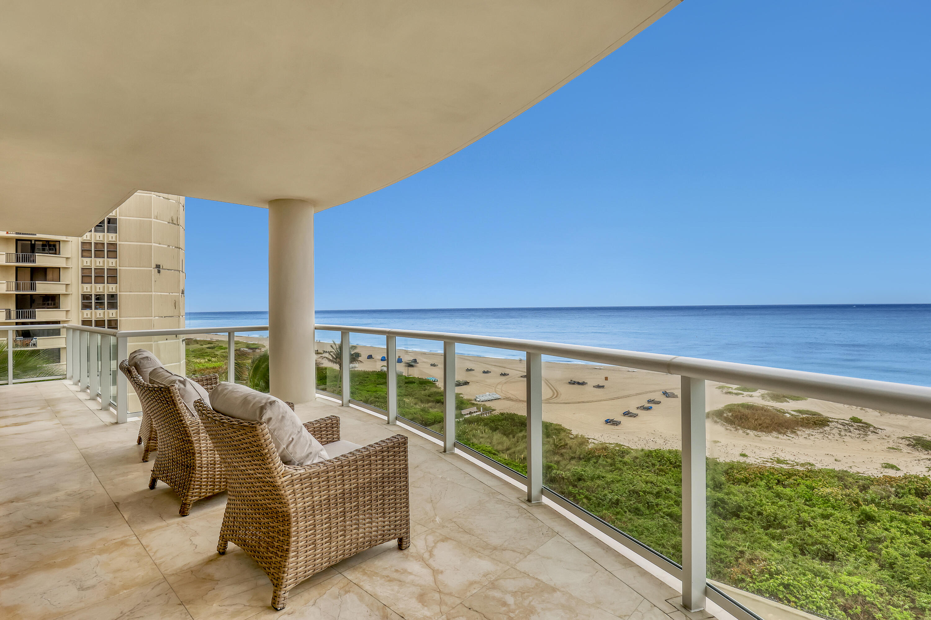 2700 N Ocean Drive 401a