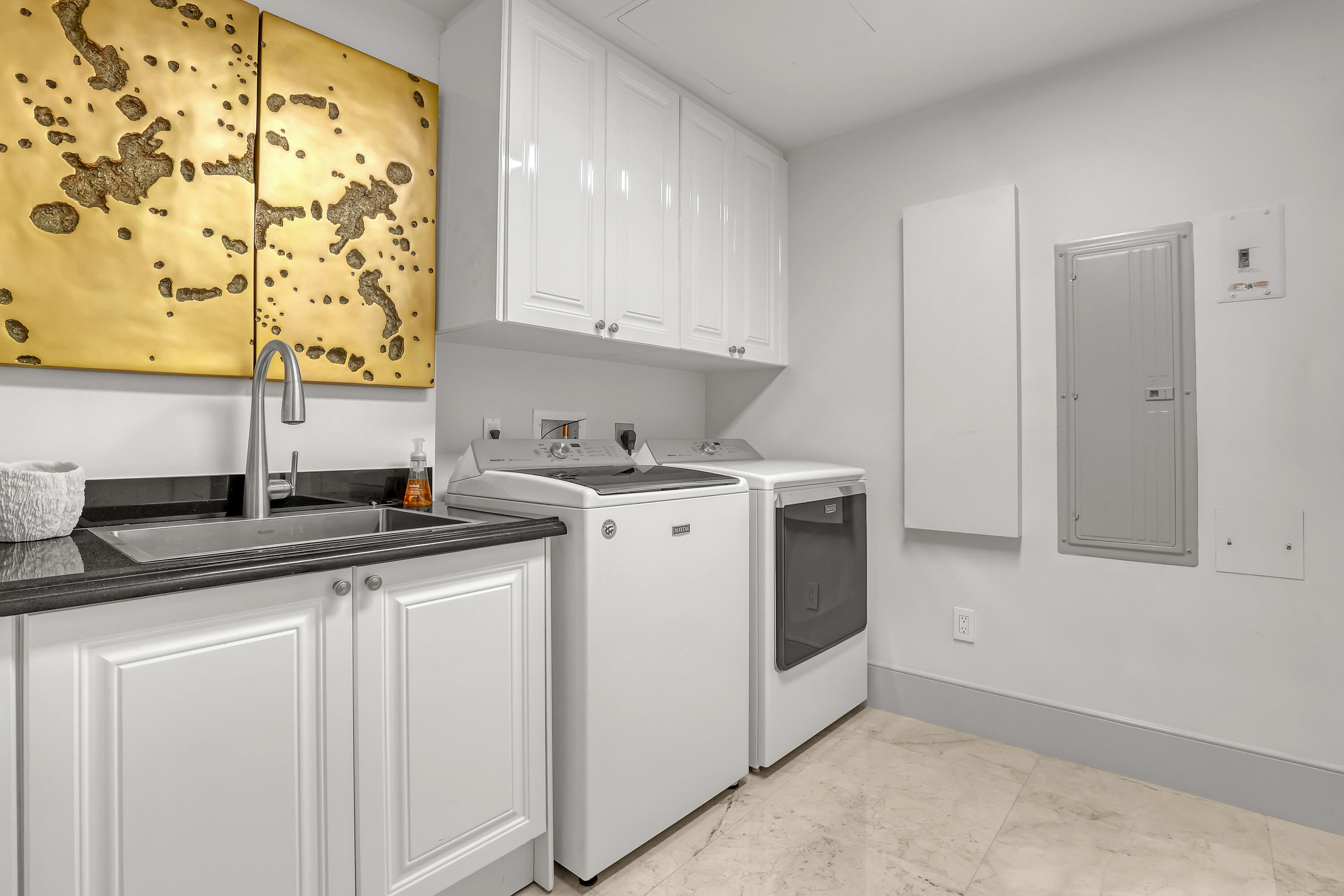 2700 N Ocean Drive 401a