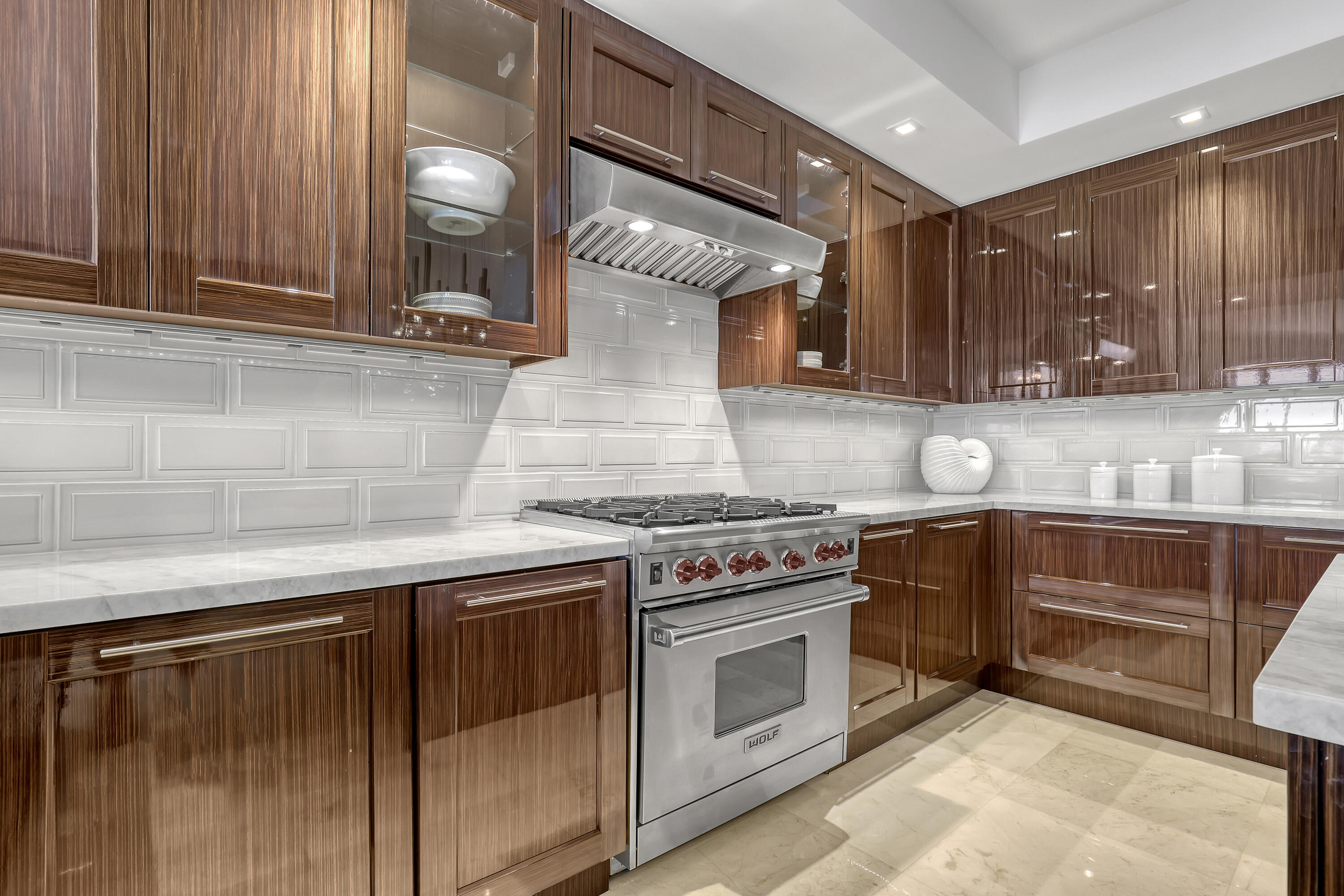 2700 N Ocean Drive 401a