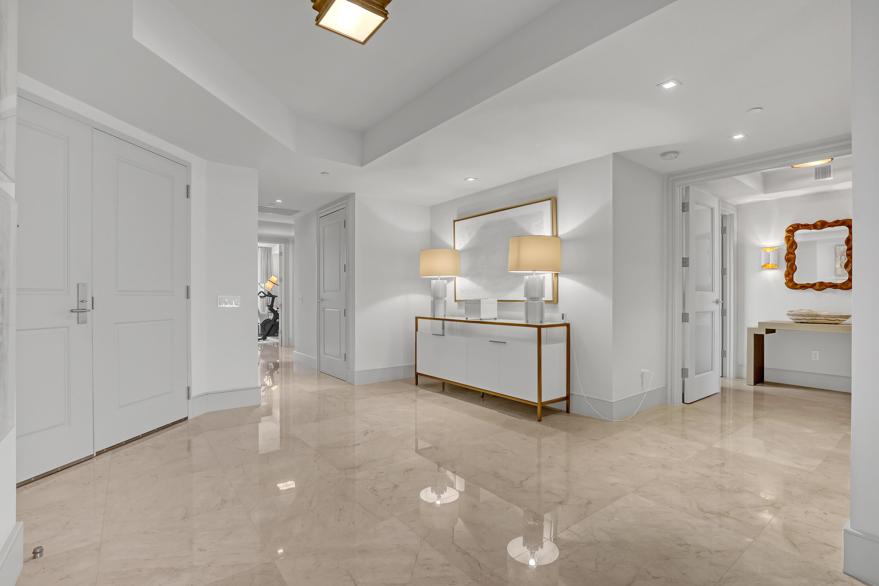 2700 N Ocean Drive 401a