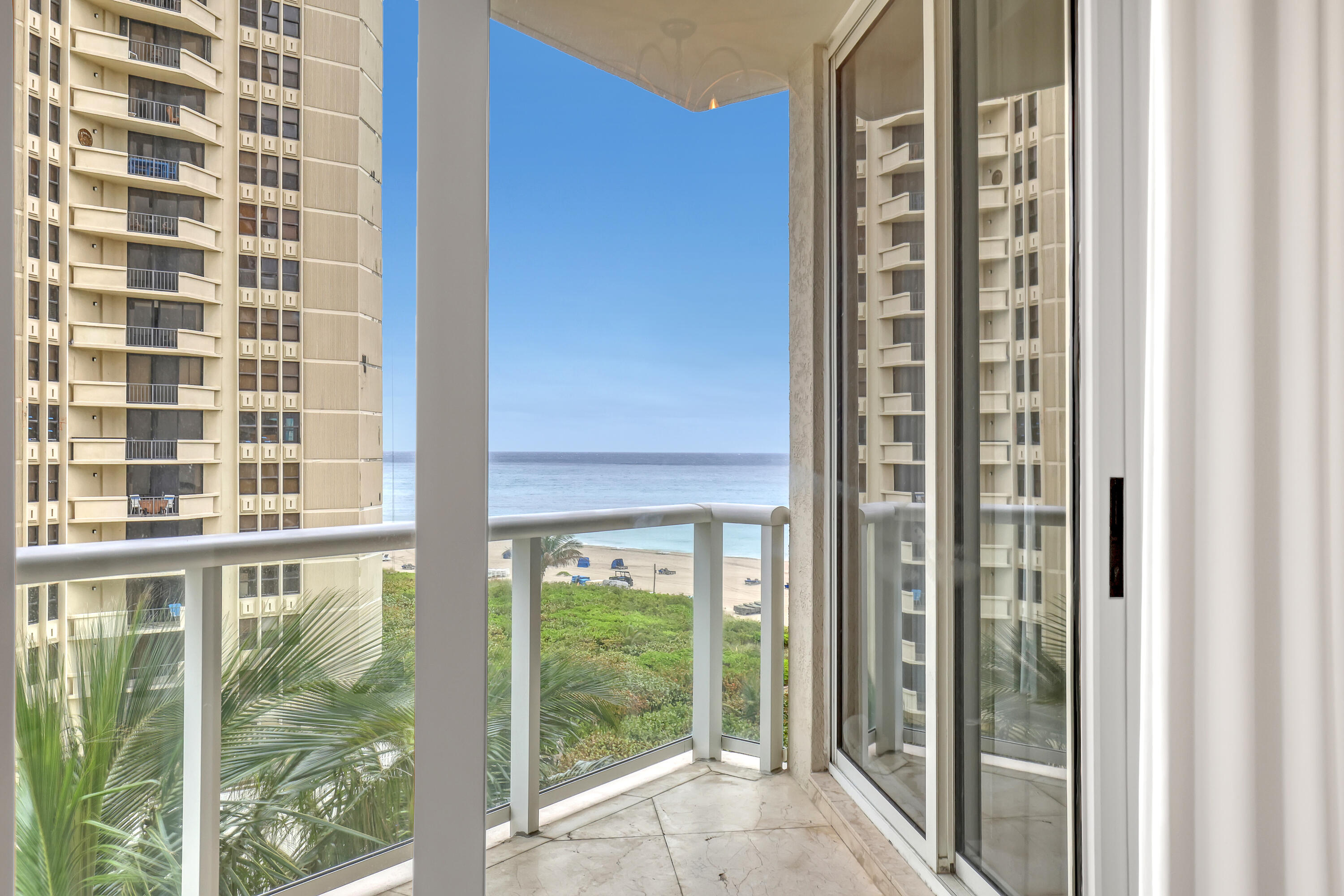 2700 N Ocean Drive 401a