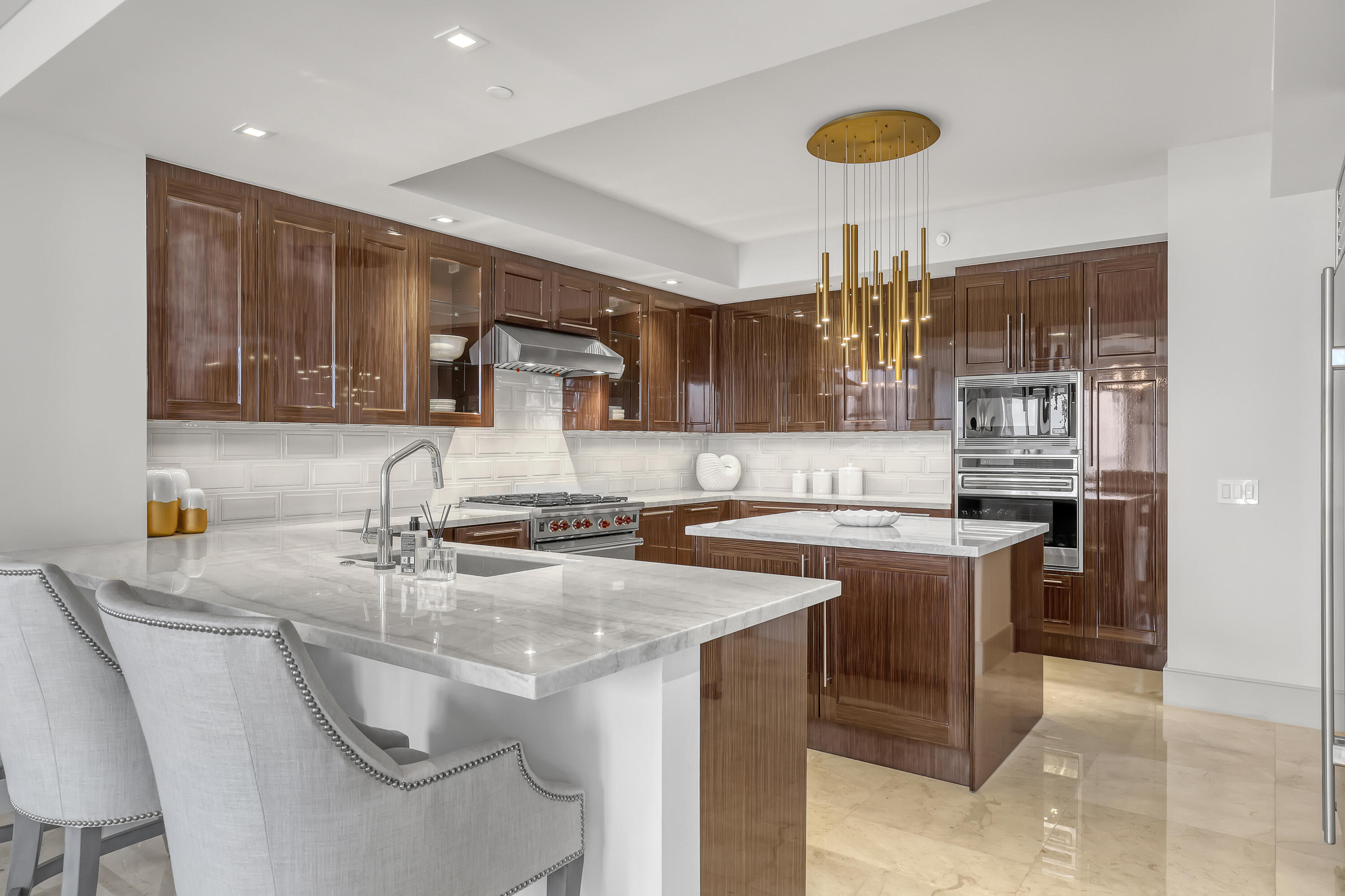 2700 N Ocean Drive 401a