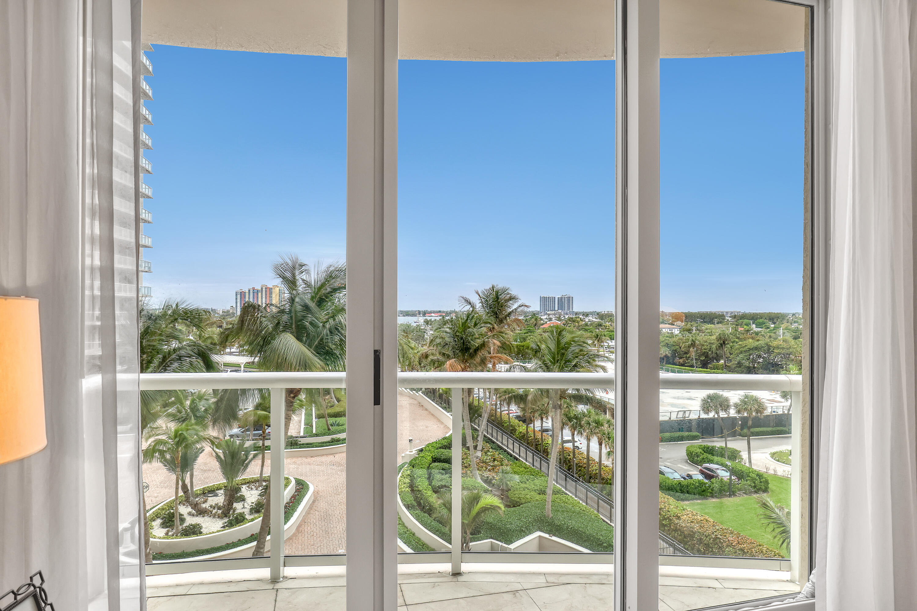 2700 N Ocean Drive 401a