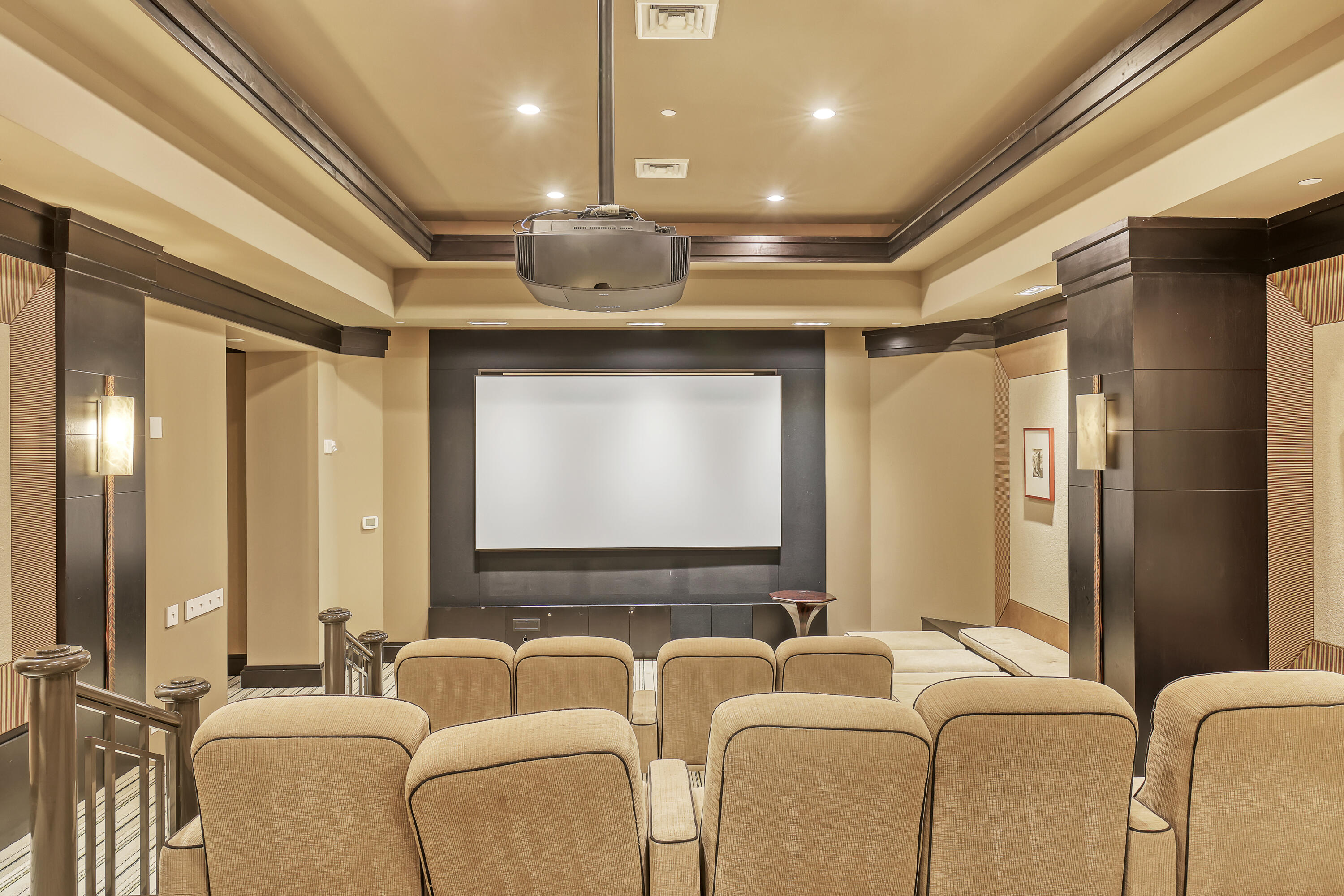 2700 N Ocean Drive 401a