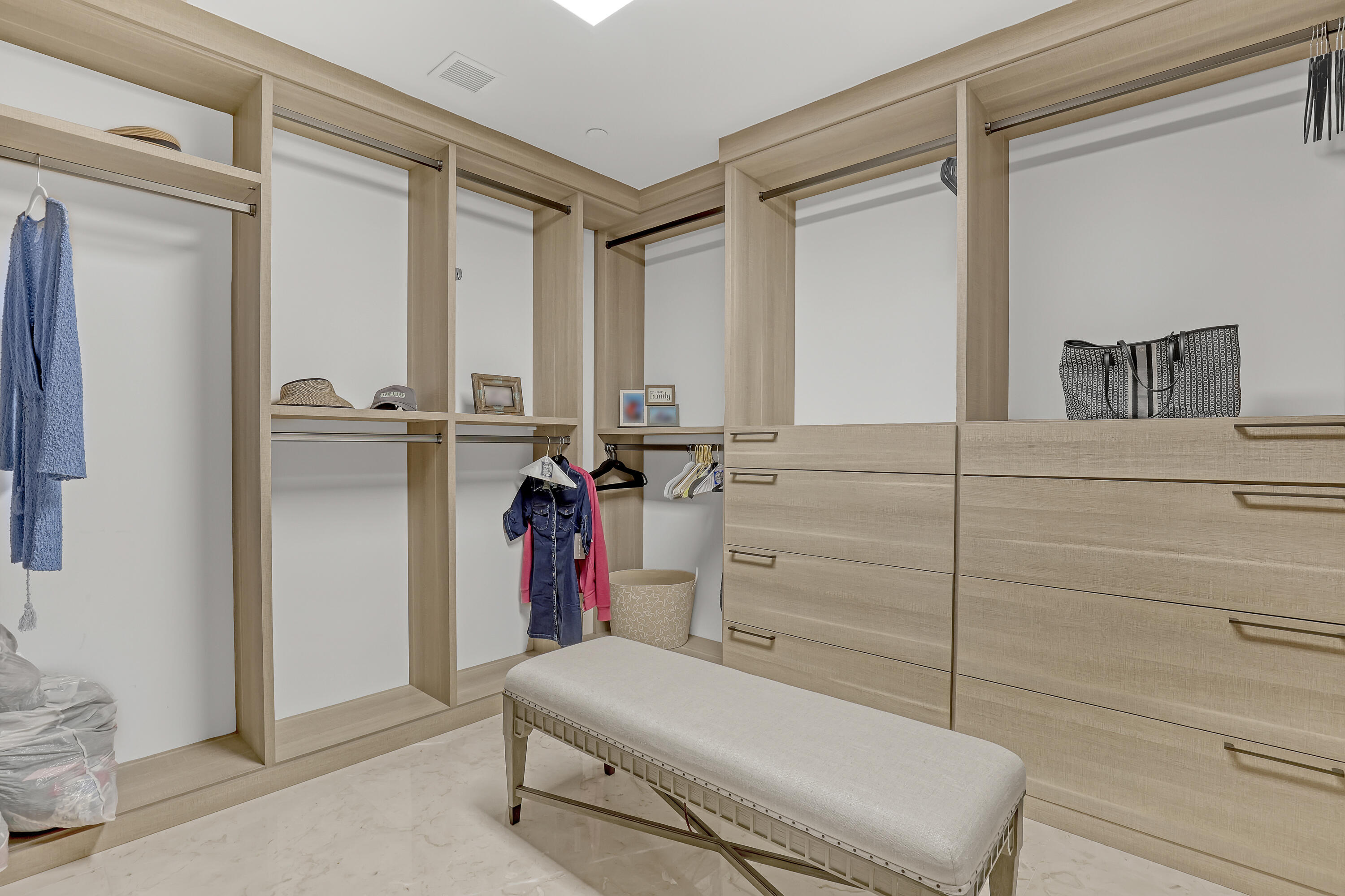 2700 N Ocean Drive 401a