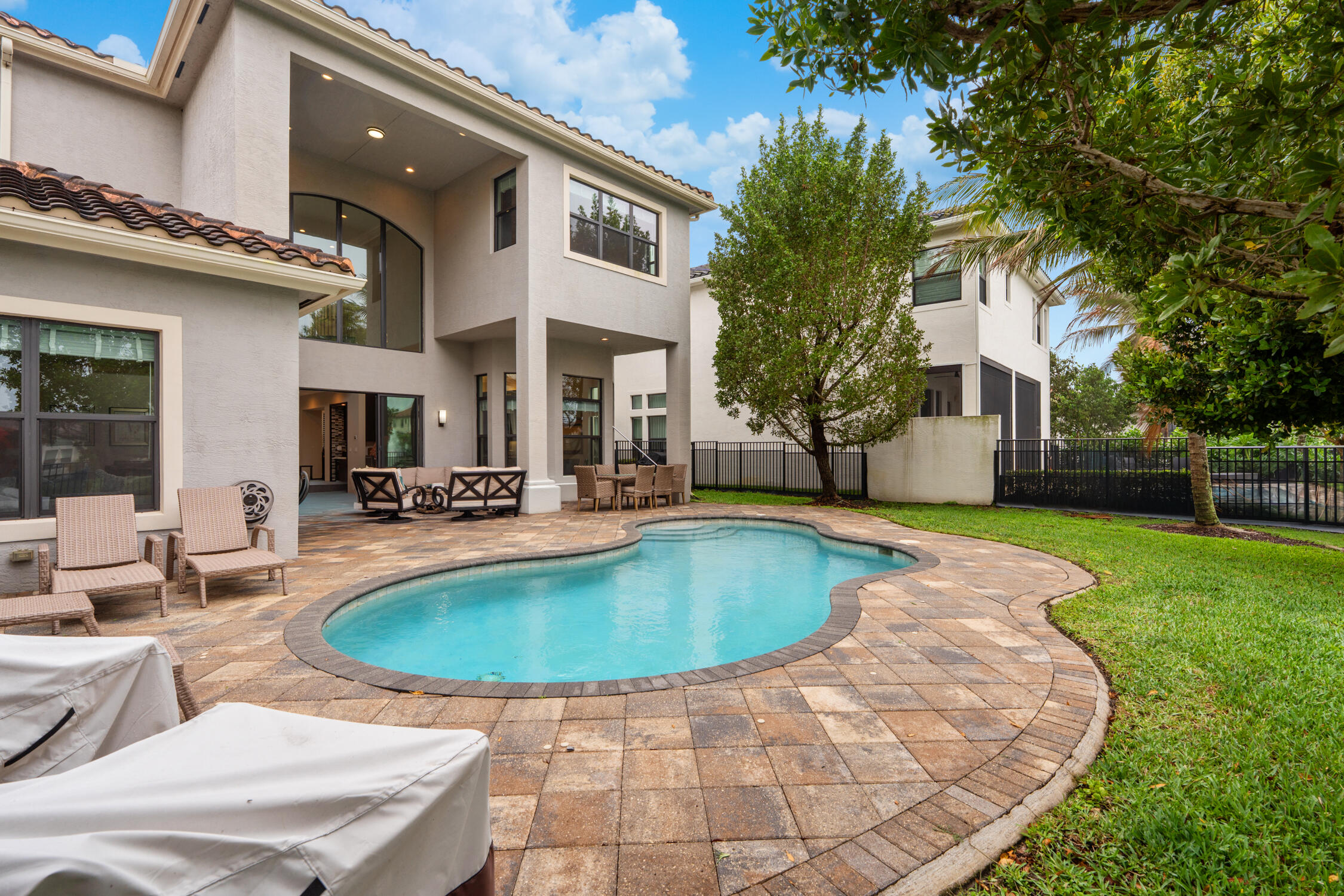 9741 Vitrail Lane